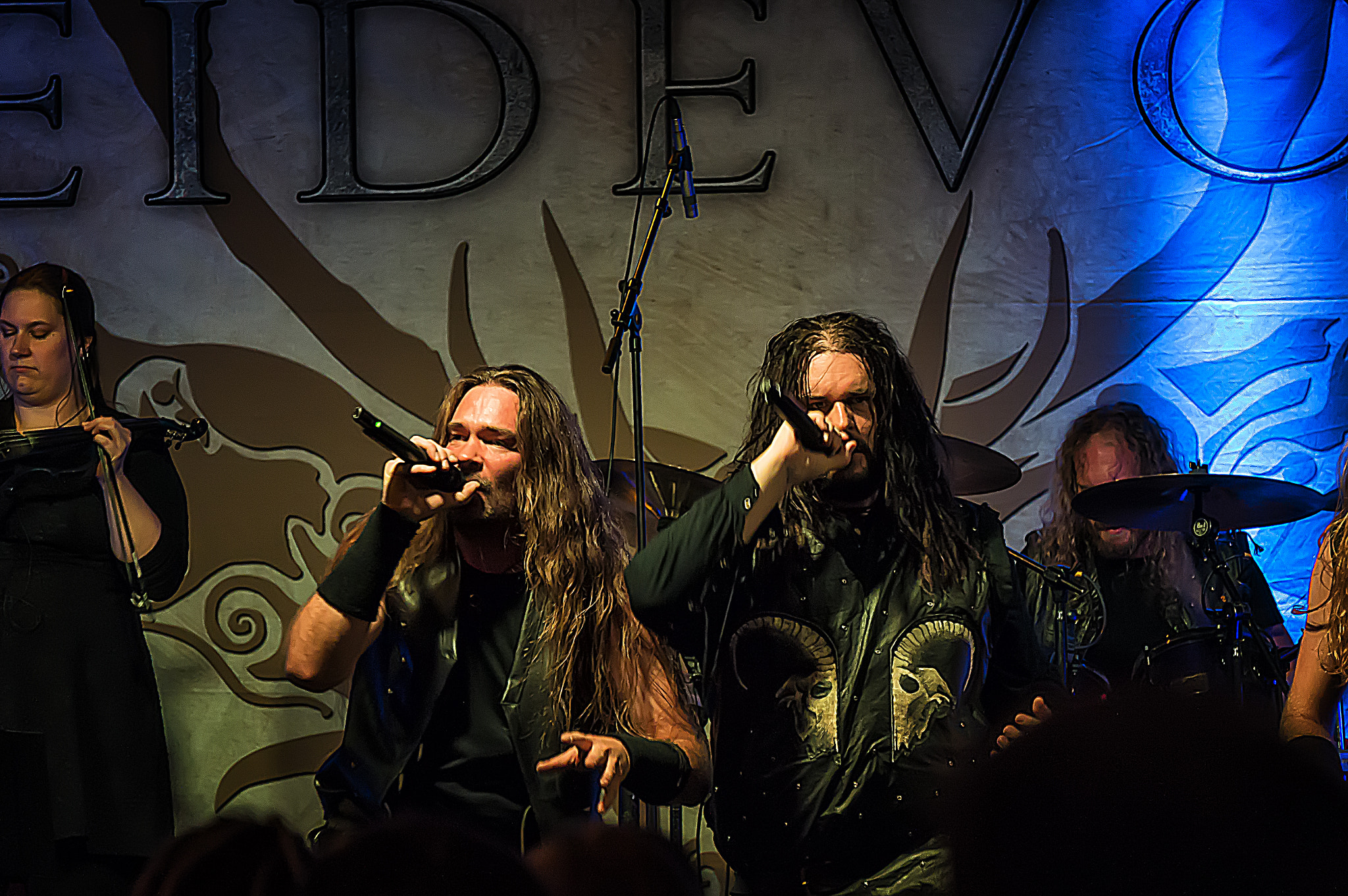 Sony Alpha NEX-3N + Sony E 55-210mm F4.5-6.3 OSS sample photo. Heidevolk met thorin oakenshield photography