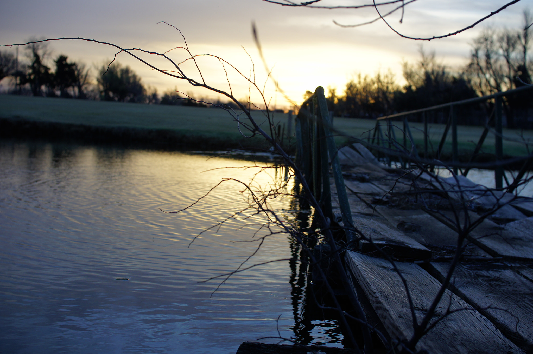 Sony Alpha DSLR-A550 + Sigma 30mm F1.4 EX DC HSM sample photo. Sunrise on the golf course photography