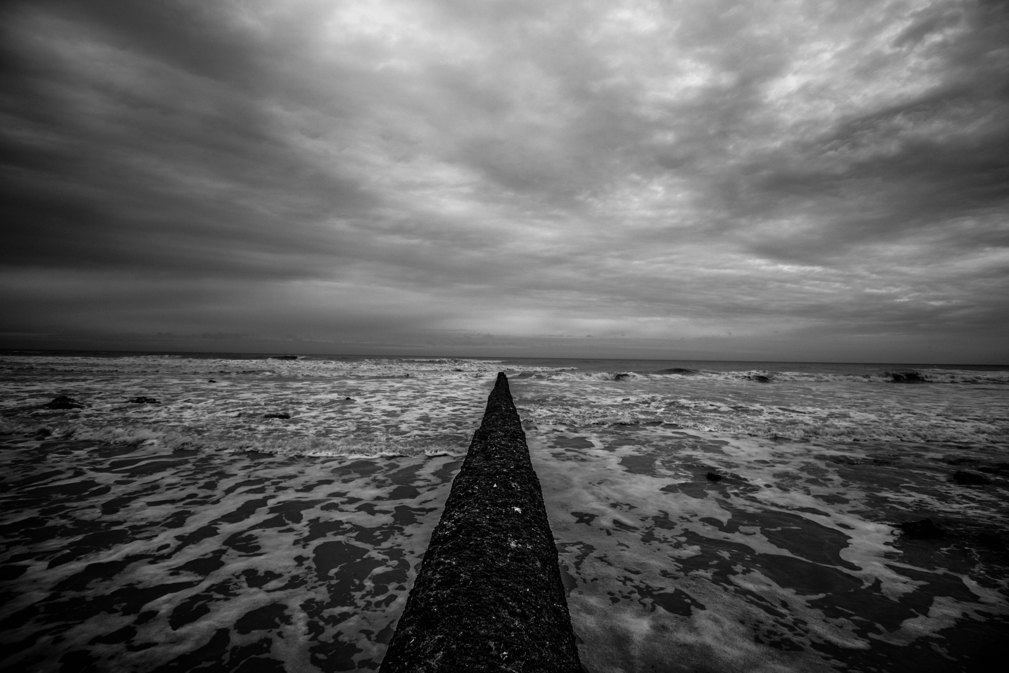 Canon EF-S 10-18mm F4.5–5.6 IS STM sample photo. Ciel menaçant photography