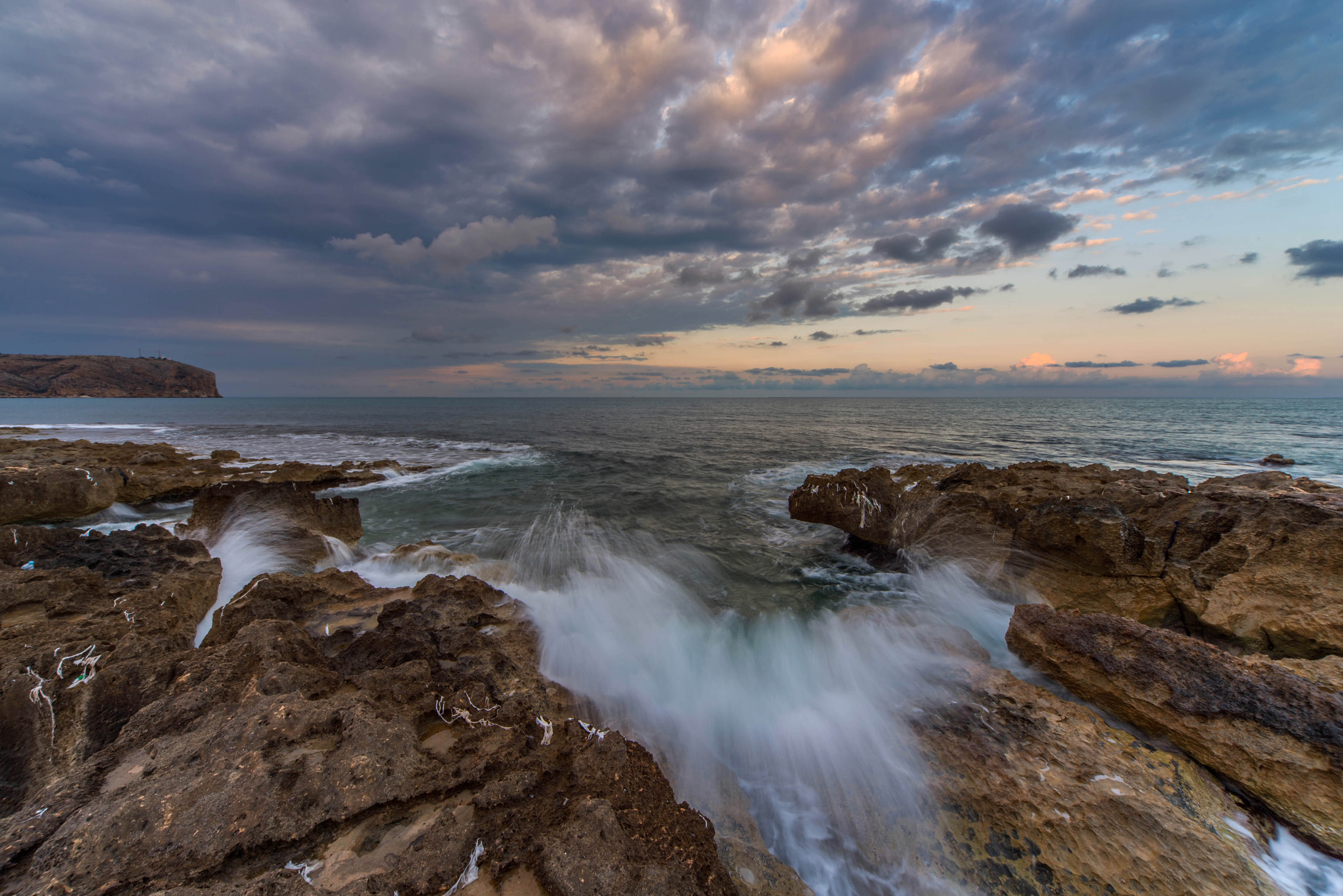 Sigma 12-24mm F4.5-5.6 EX DG Aspherical HSM sample photo. Mar y rocas photography