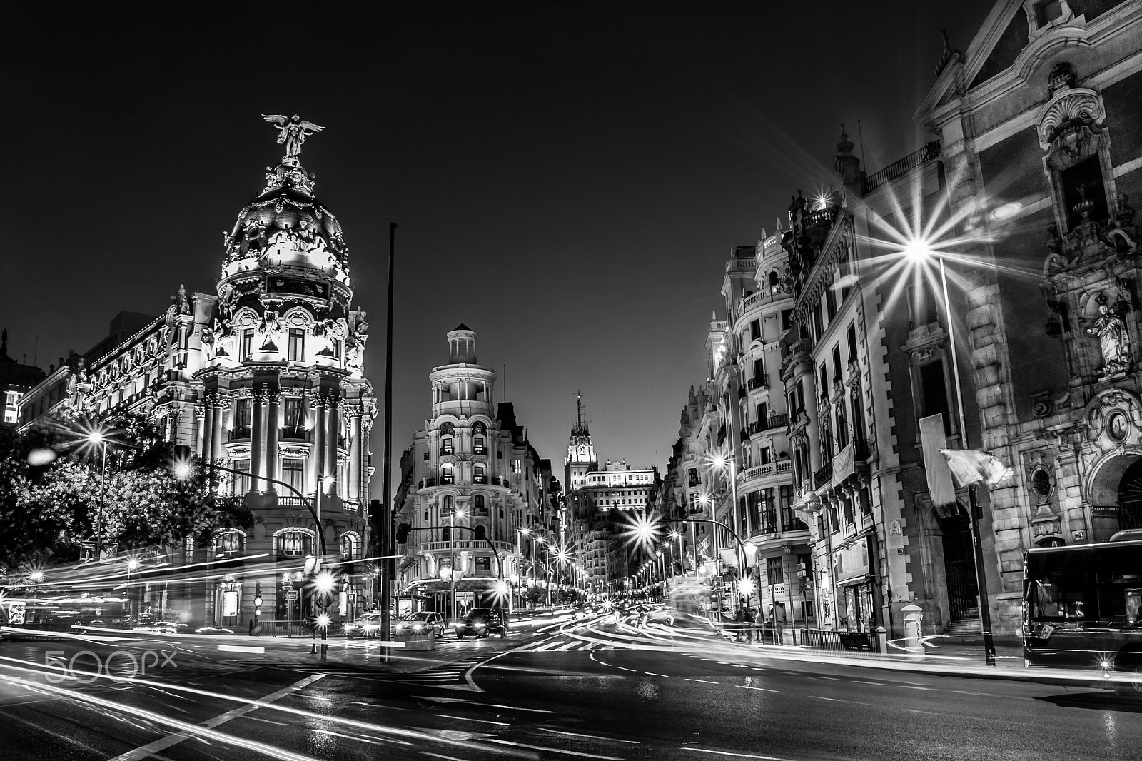 Canon EOS 50D + Sigma 18-50mm f/2.8 Macro sample photo. Gran via in madrid, spain, europe. photography