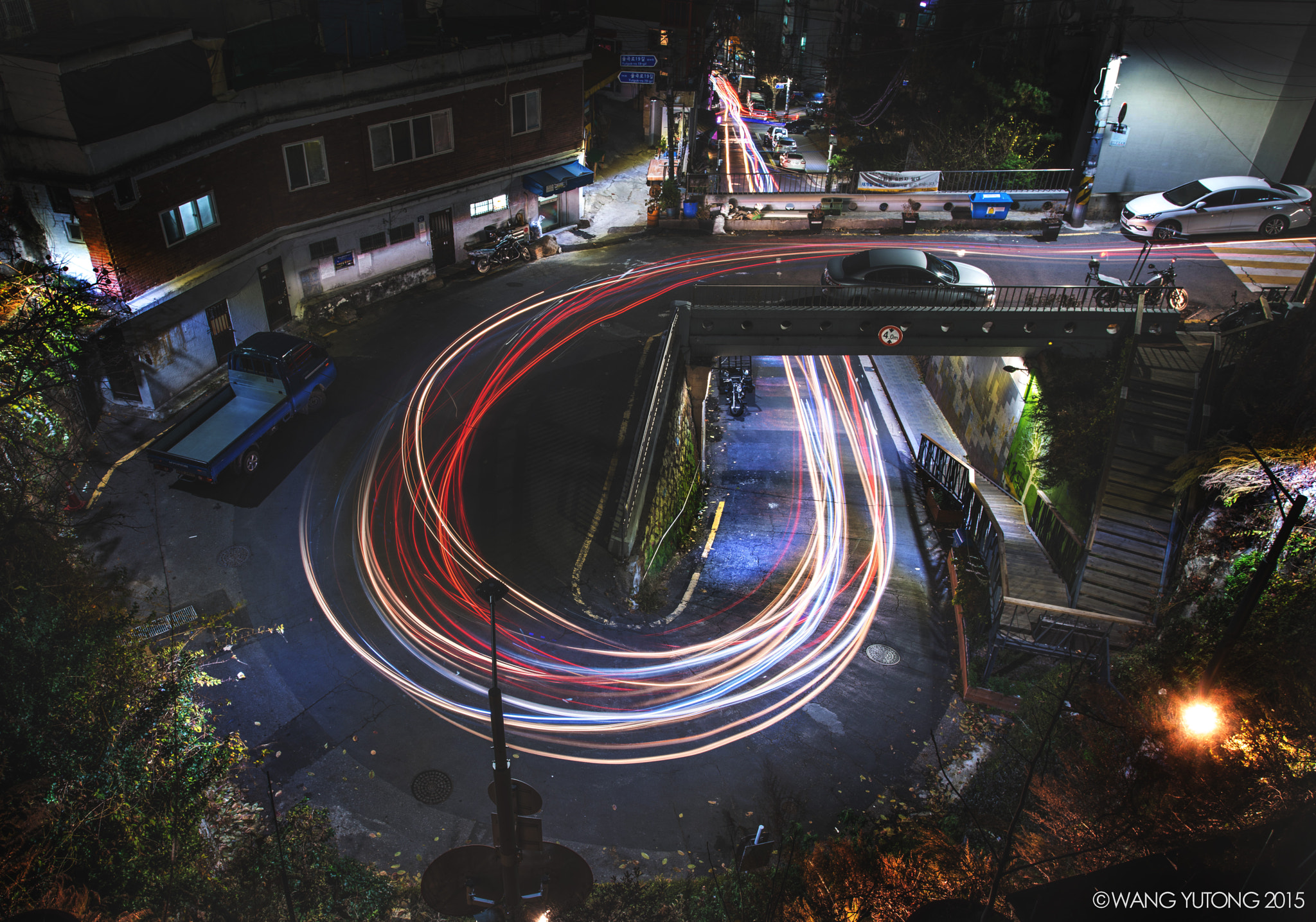 Sony a7R II + Canon EF 17-40mm F4L USM sample photo. Circle photography