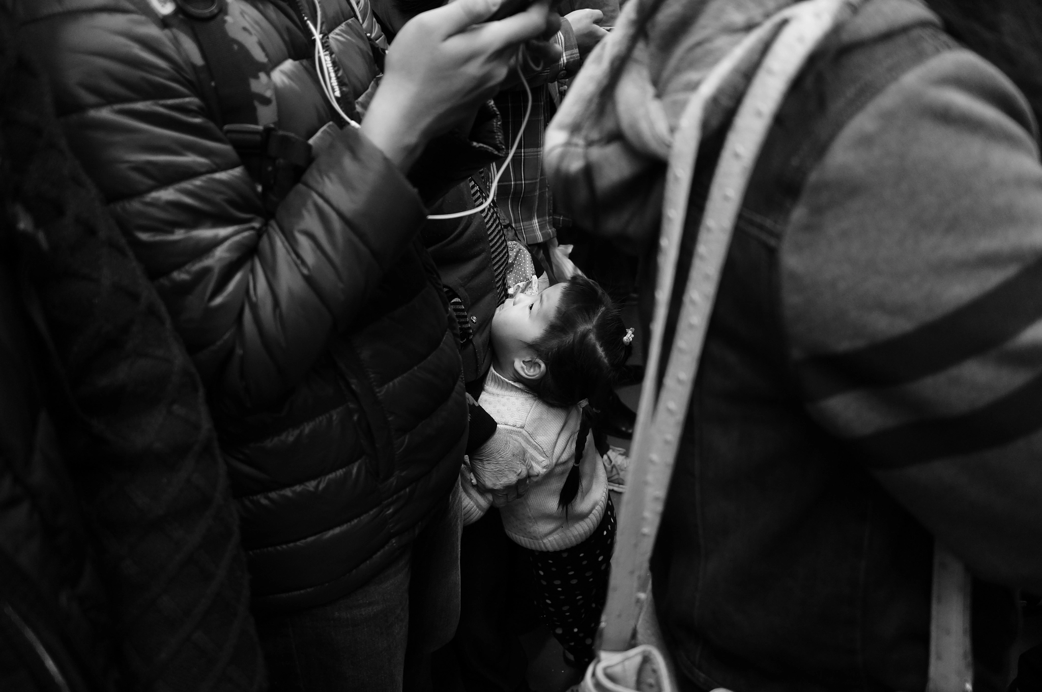 Sony Alpha NEX-5R + Sony E 20mm F2.8 sample photo. The old and the child photography