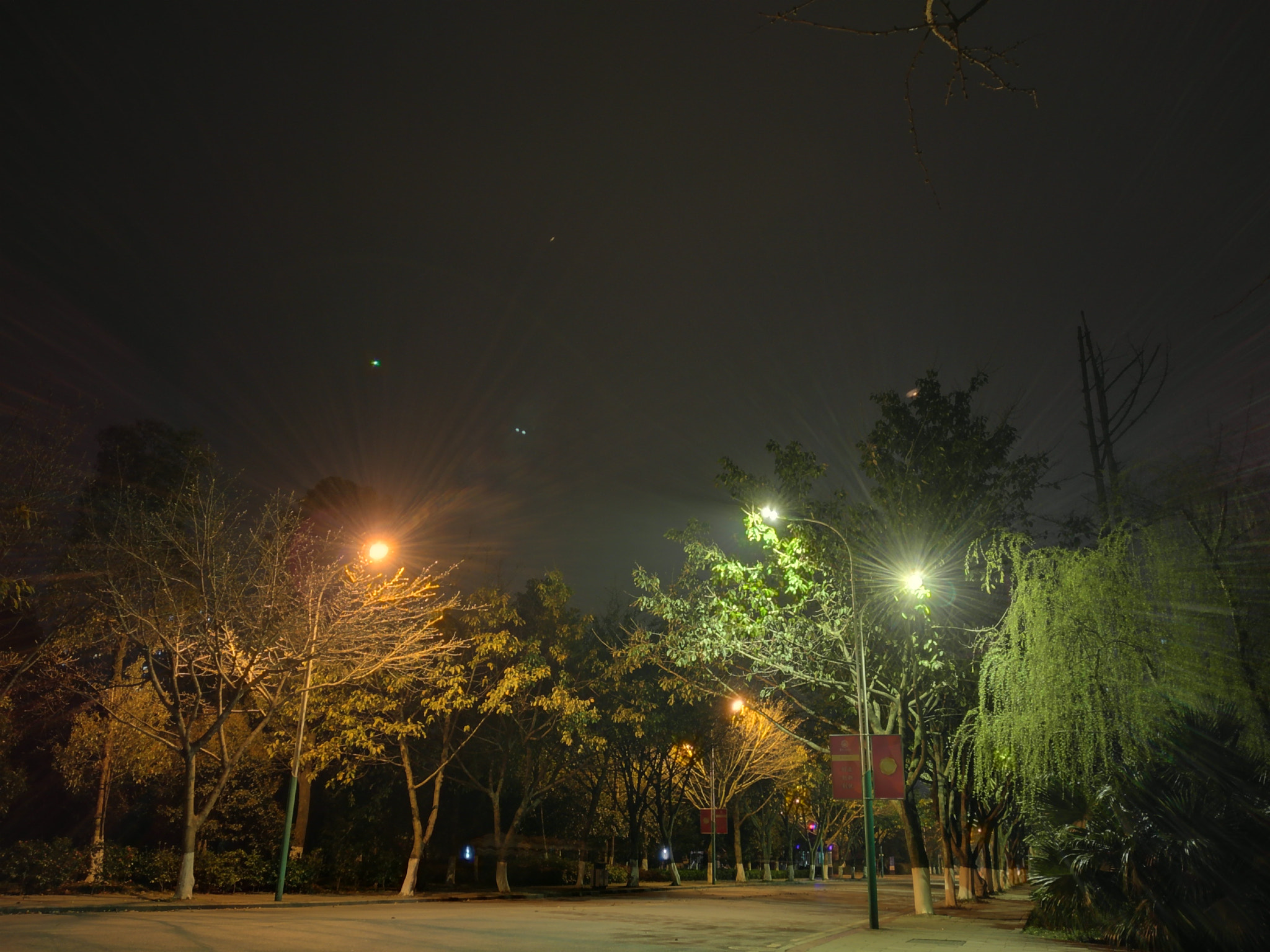 HUAWEI PE-CL00 sample photo. 重庆科技学院夜色 photography