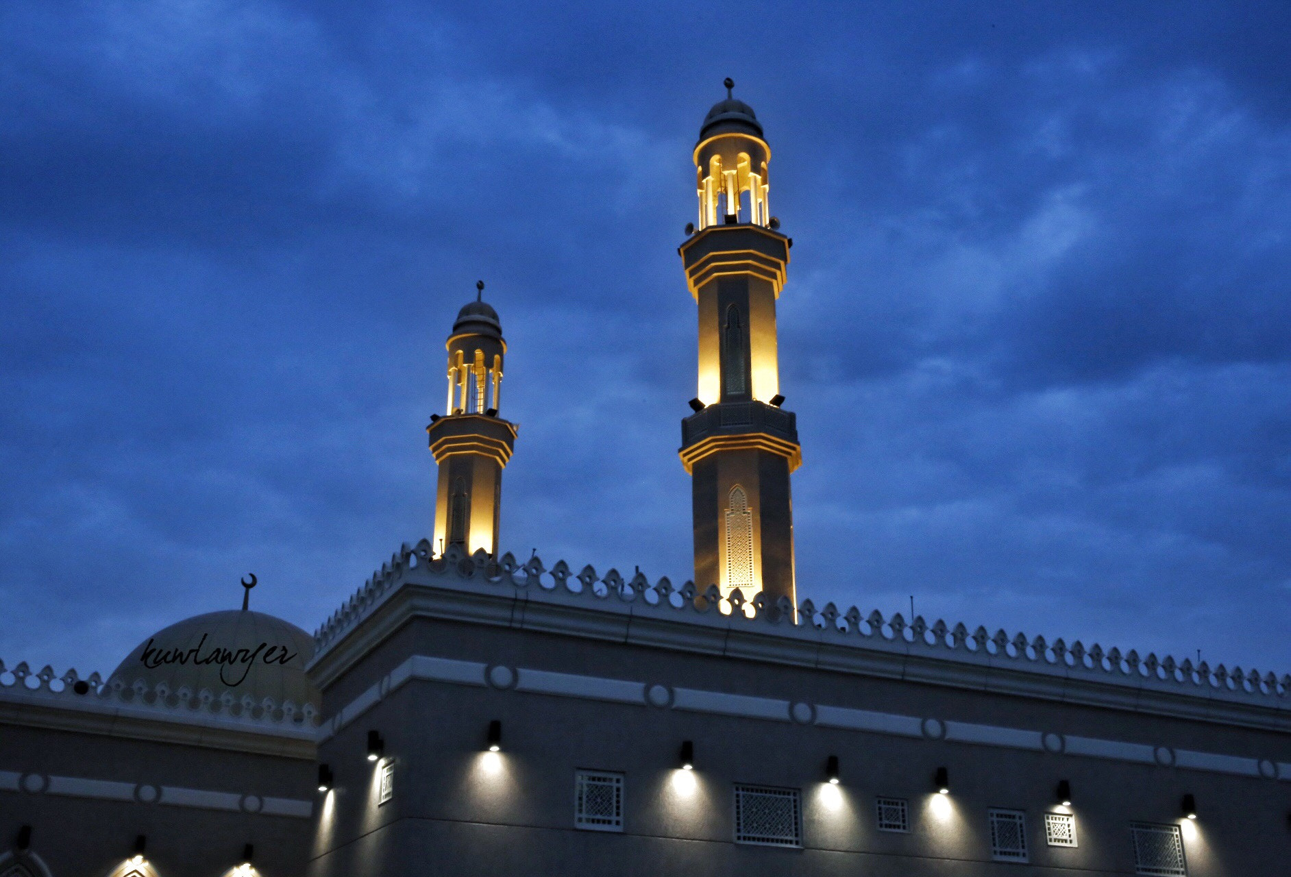 Canon EOS 6D + Canon 24-70mm sample photo. Masjid photography