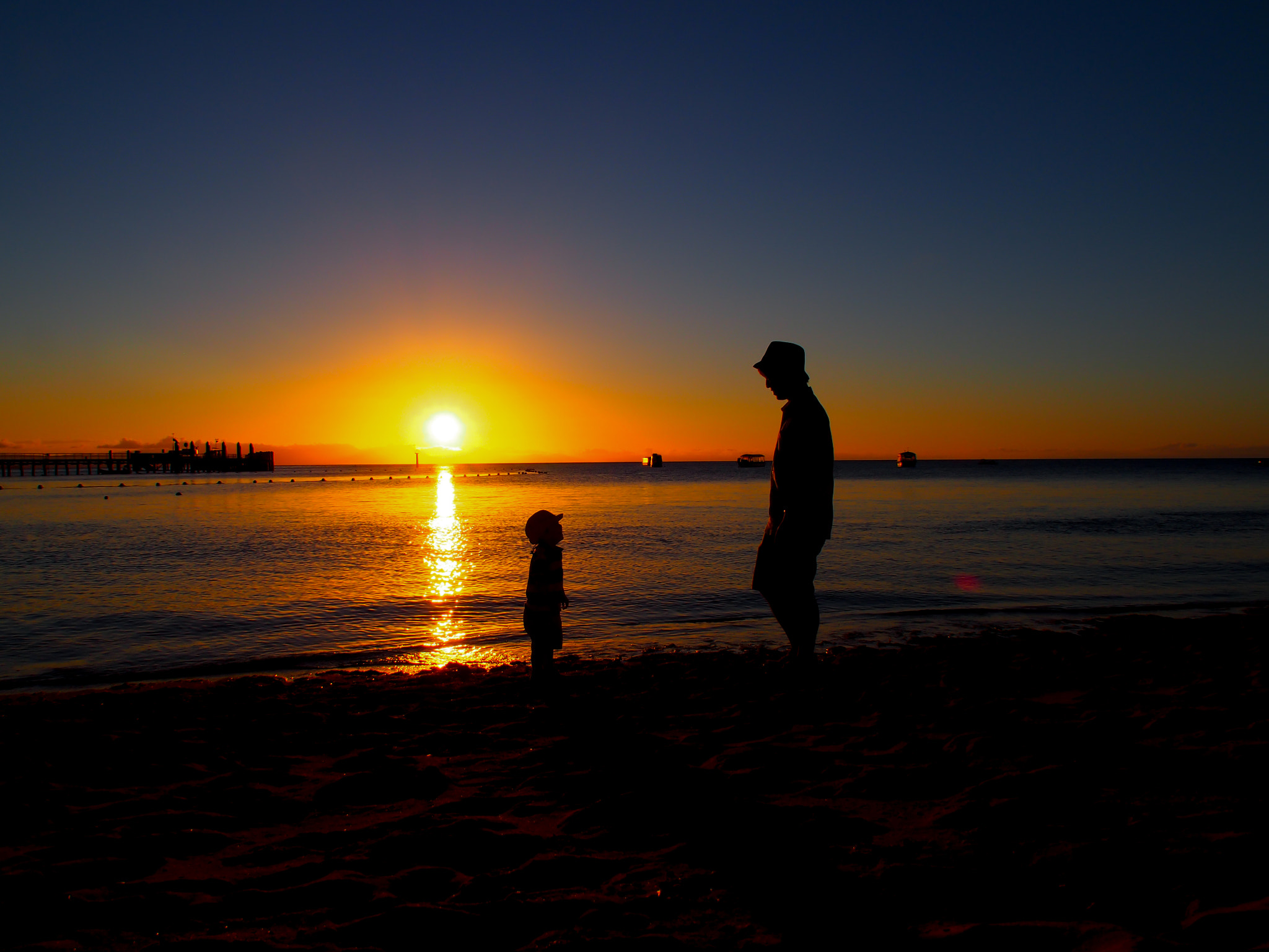 Olympus PEN E-PL5 sample photo. A promise for just two of us.. photography