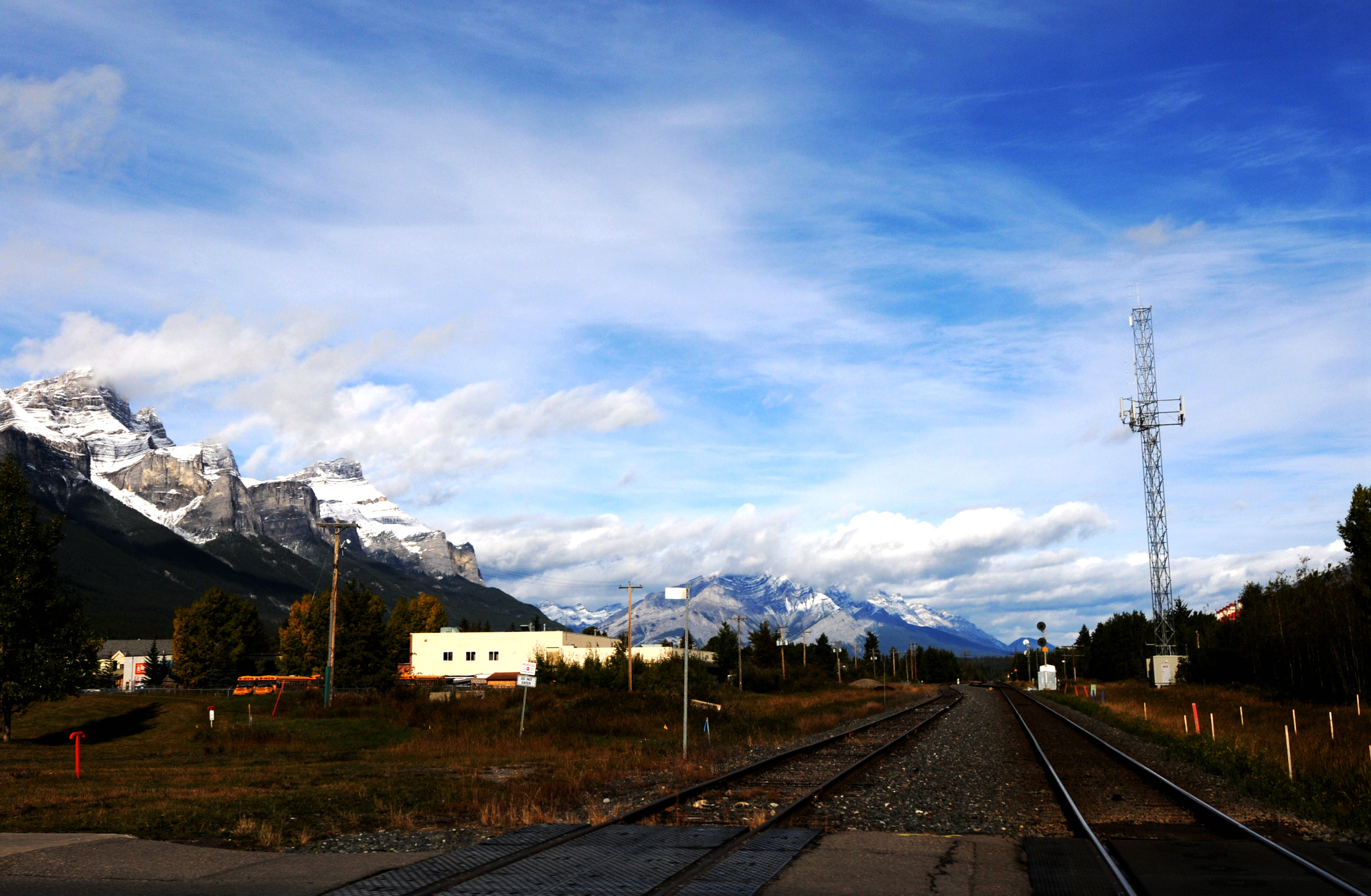Nikon AF-S Nikkor 14-24mm F2.8G ED sample photo. Banff photography
