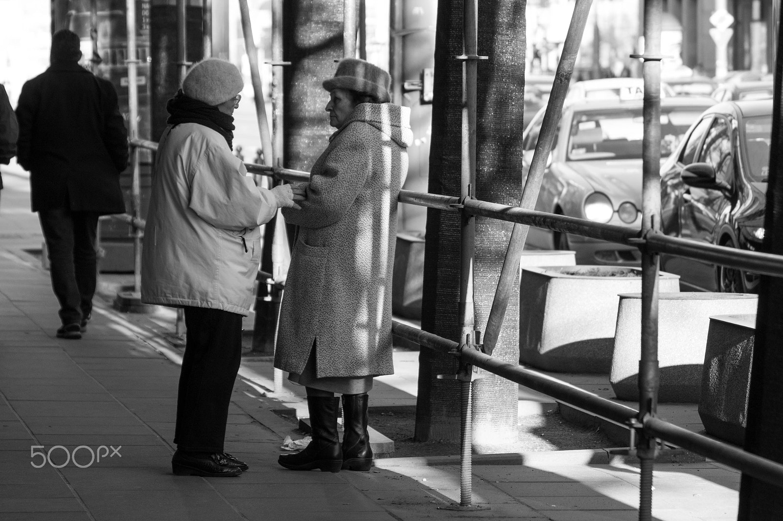 Canon EF 75-300mm F4.0-5.6 IS USM sample photo. Chit-chat 2 photography