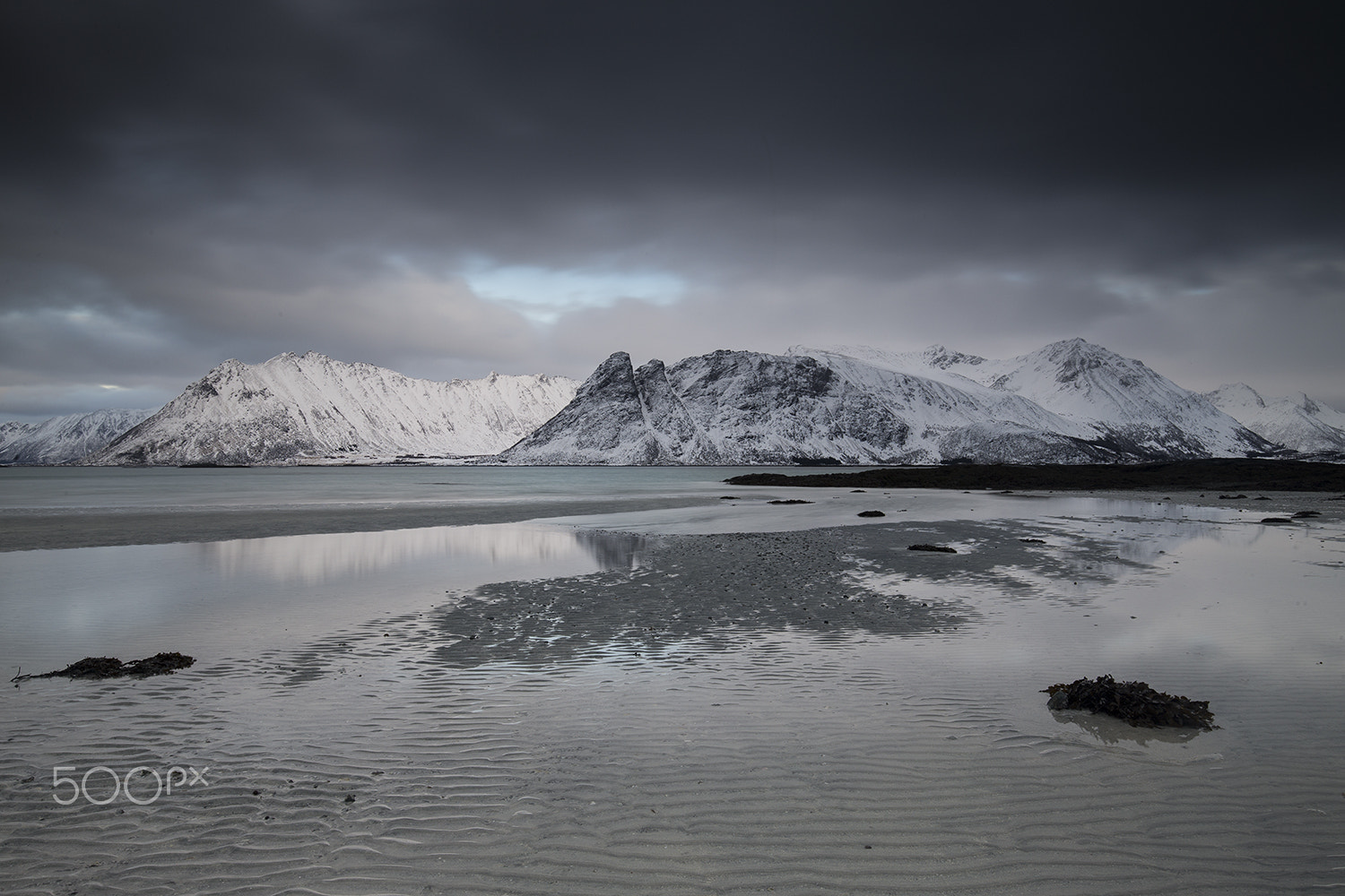 Canon EOS-1D X + Canon EF 16-35mm F4L IS USM sample photo. Hovsung photography