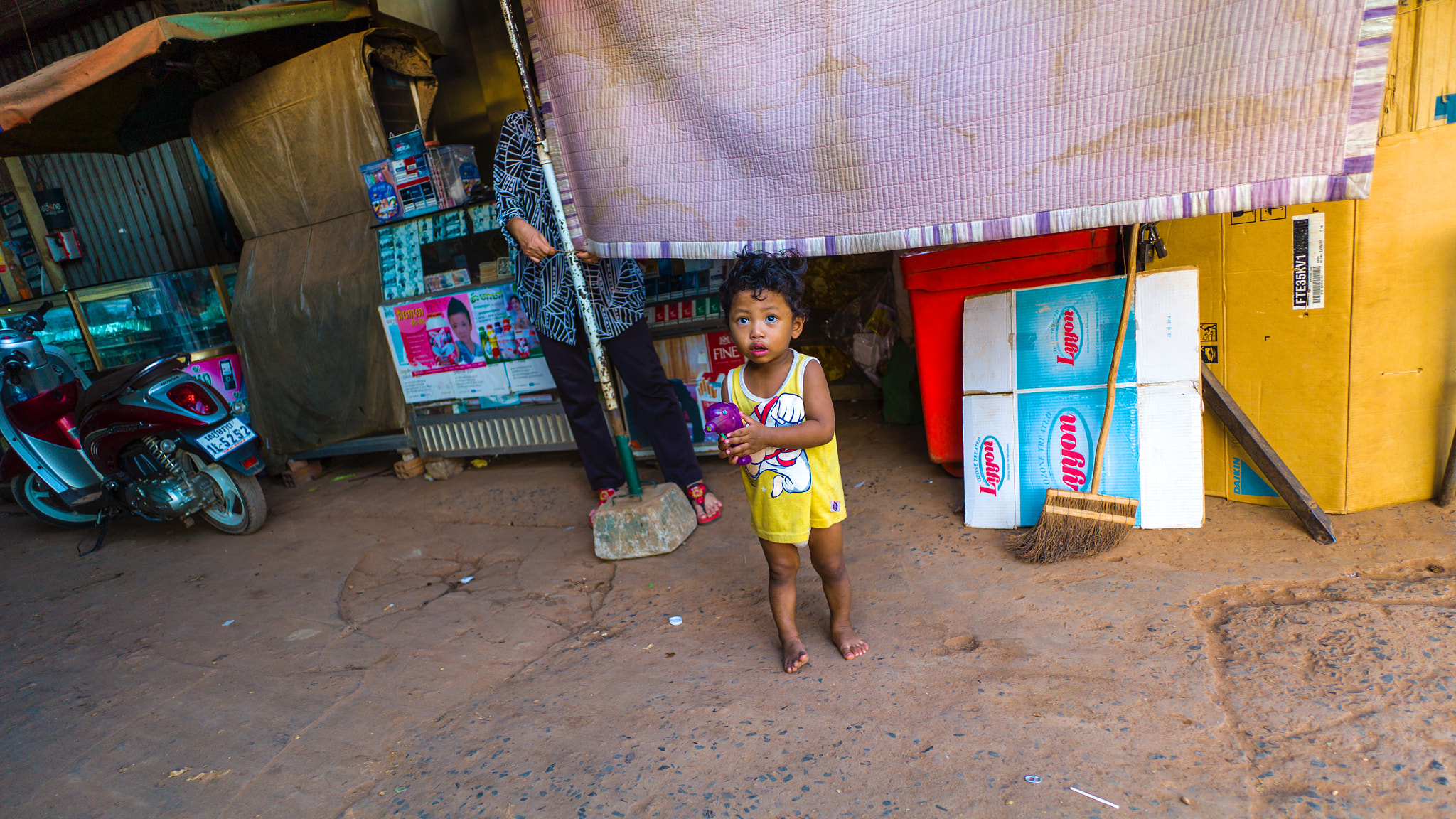 Leica M9 + Elmarit-M 21mm f/2.8 sample photo. The children of kampuchea photography