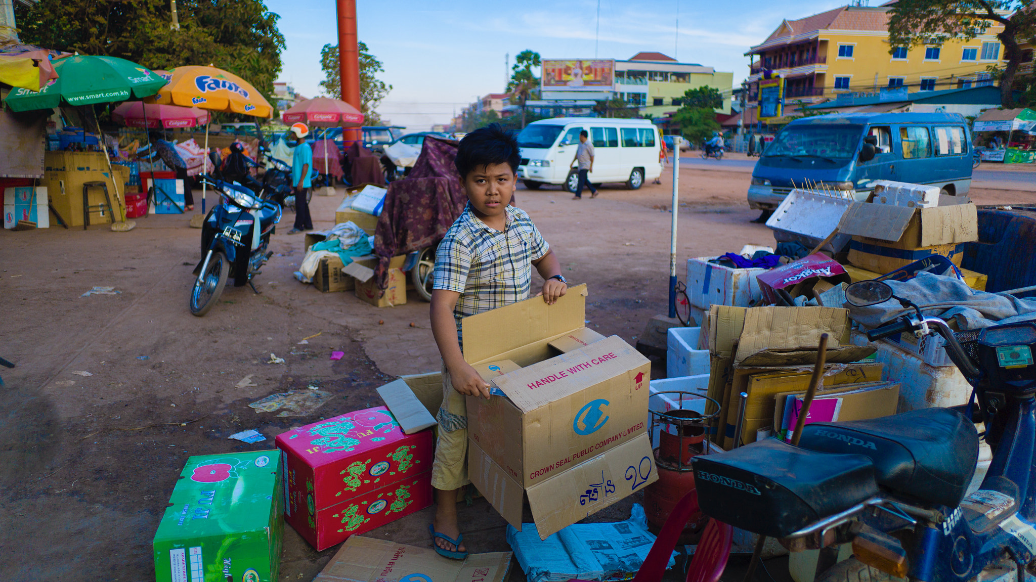 Leica M9 + Elmarit-M 21mm f/2.8 sample photo. The children of kampuchea photography