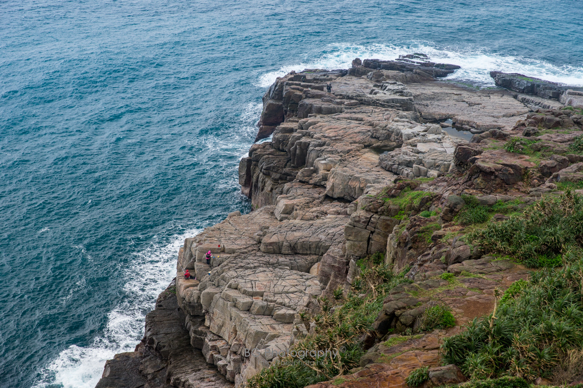 Sony a7 + Canon EF 85mm F1.2L II USM sample photo. 海岸. photography