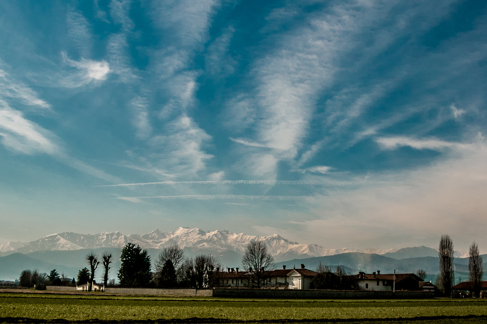Canon EOS 70D + Canon EF 500mm F4L IS USM sample photo. Il cielo sopra il pinerolese..... photography
