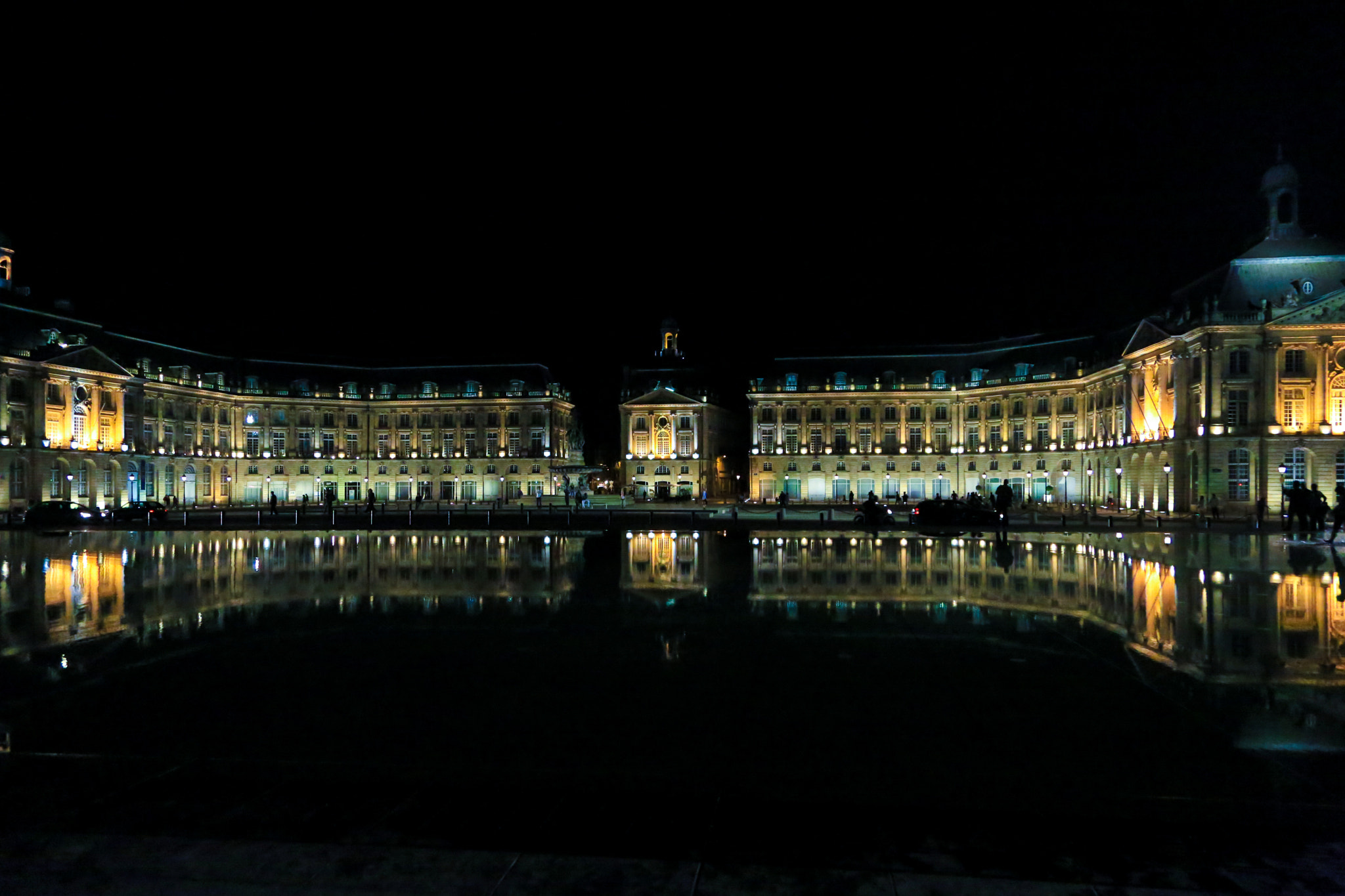 bordeaux at night