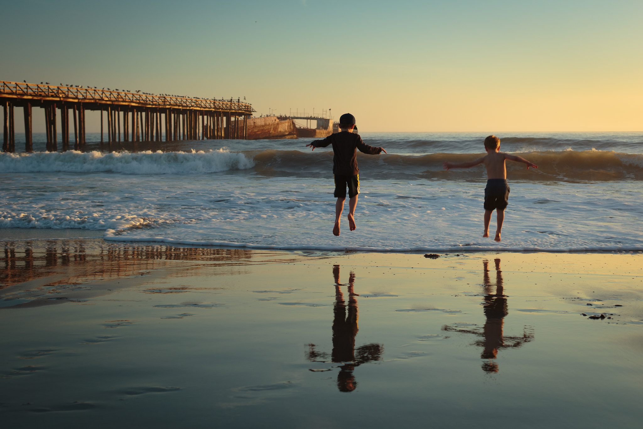 Canon EOS 6D + Canon EF 50mm f/1.8 sample photo. Jump photography