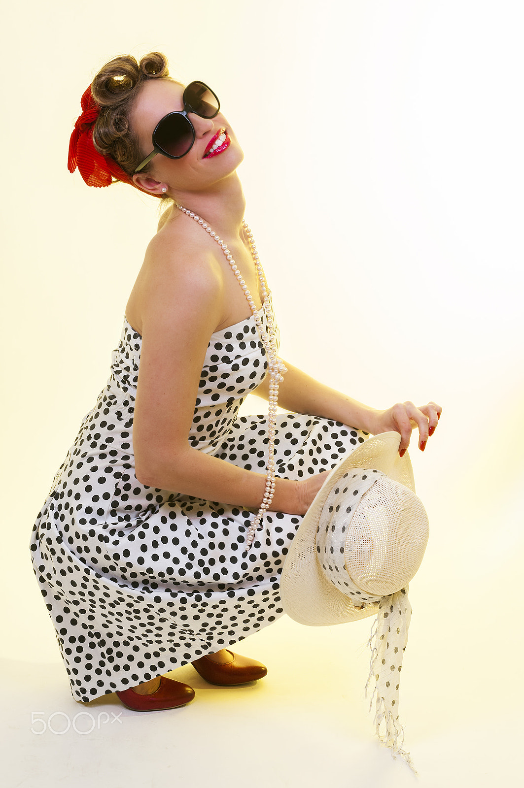 Nikon AF-S Nikkor 28-70mm F2.8 ED-IF sample photo. Pin-up girl photography