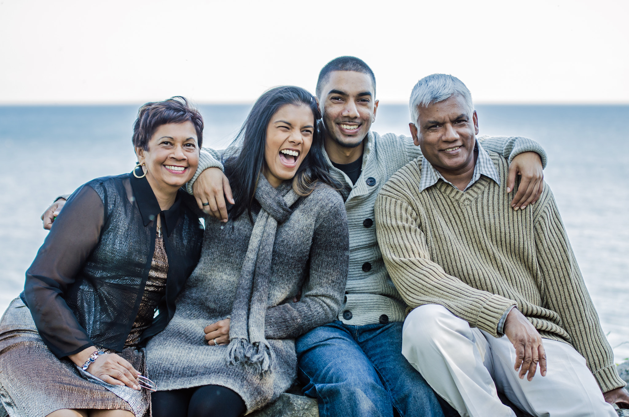 Sigma 70-200mm F2.8 EX DG OS HSM sample photo. Lakefront family portrait photography