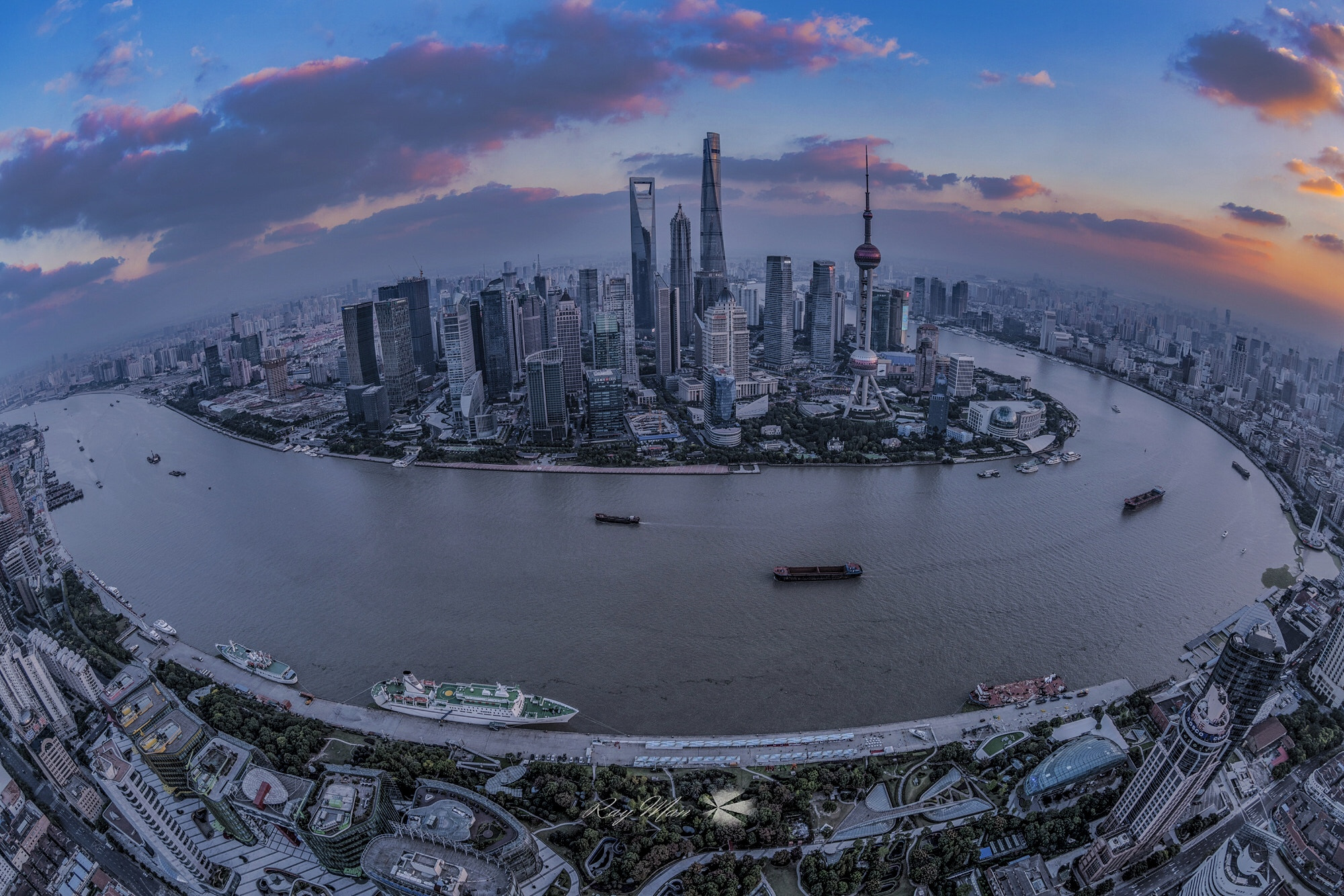 Sony a7R II + Canon EF 8-15mm F4L Fisheye USM sample photo