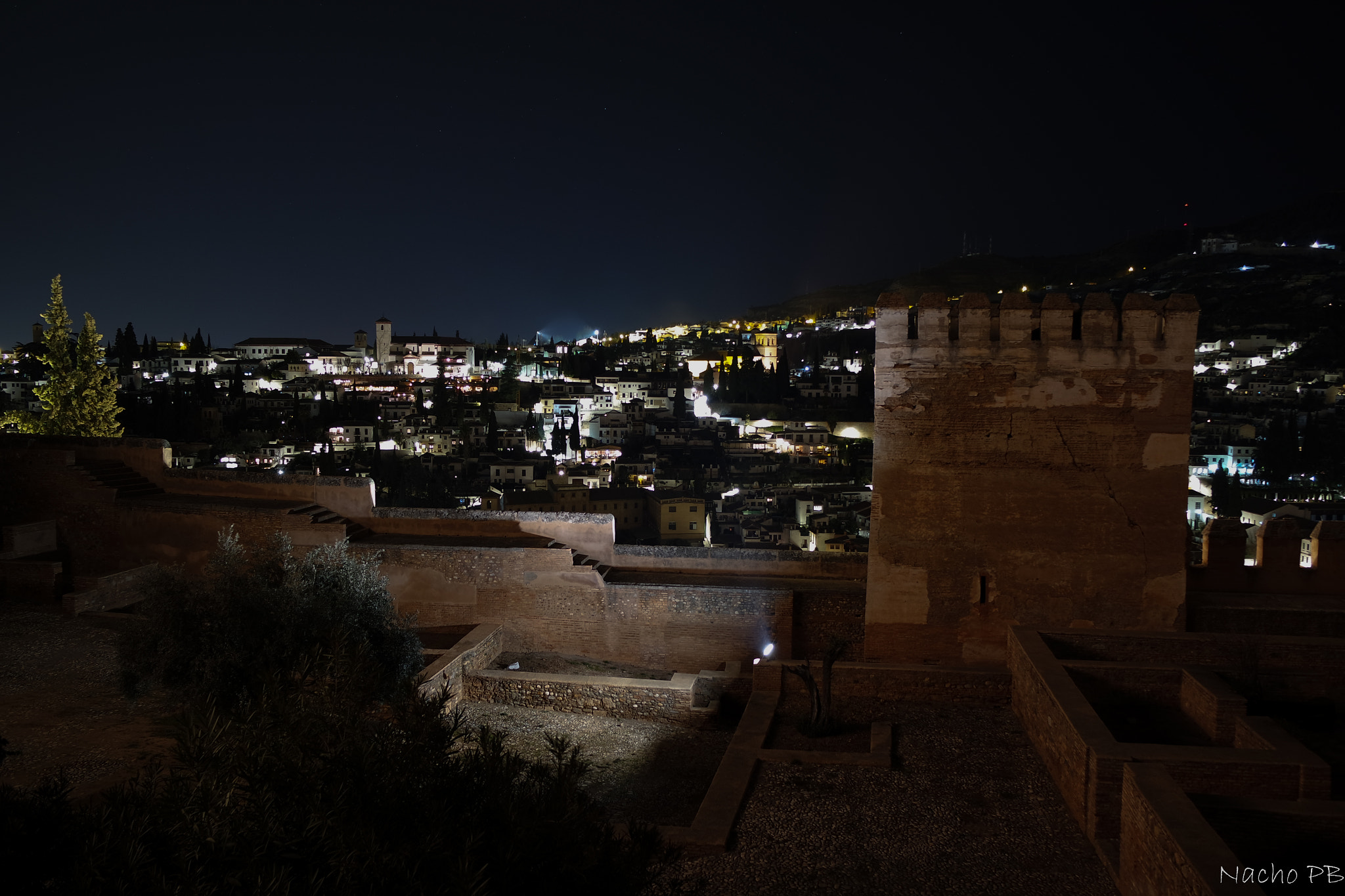 Samsung NX3000 + NX 20-50mm F3.5-5.6 sample photo. Granada's sights photography