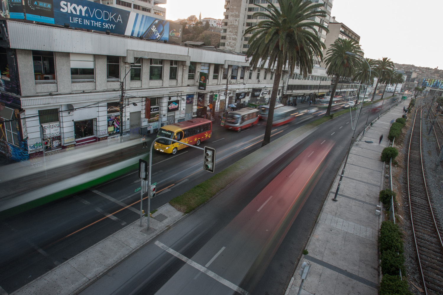 Canon EOS-1D Mark III + Canon EF 16-35mm F2.8L USM sample photo. Costanera photography