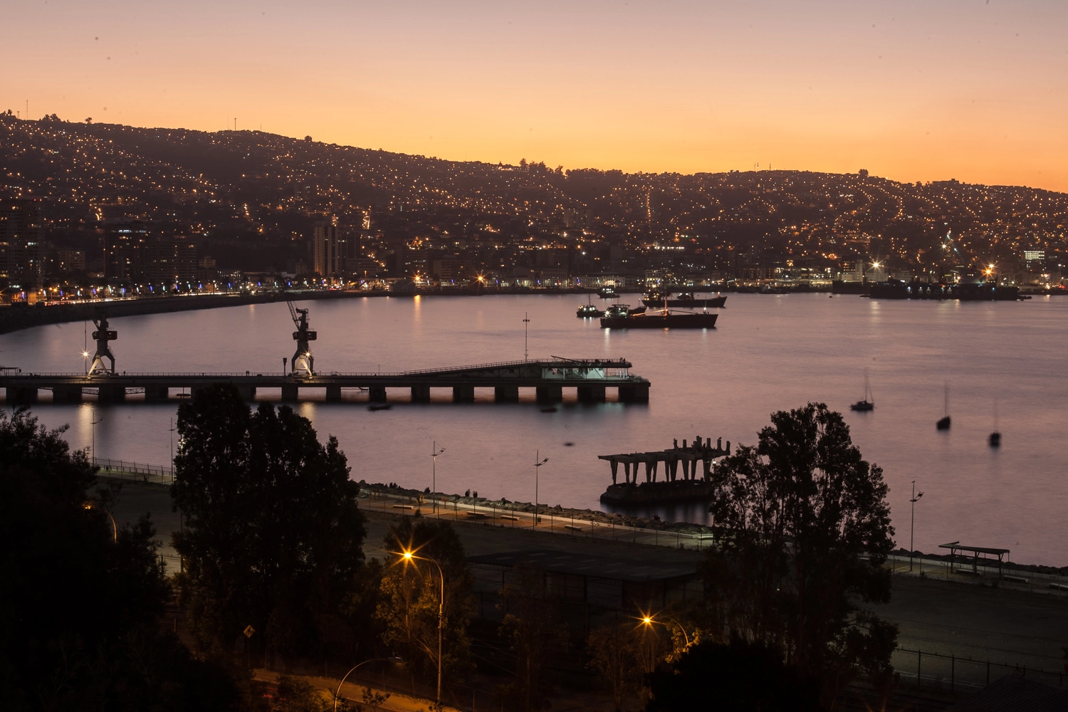 EF28-70mm f/2.8L USM sample photo. Muelle barón photography