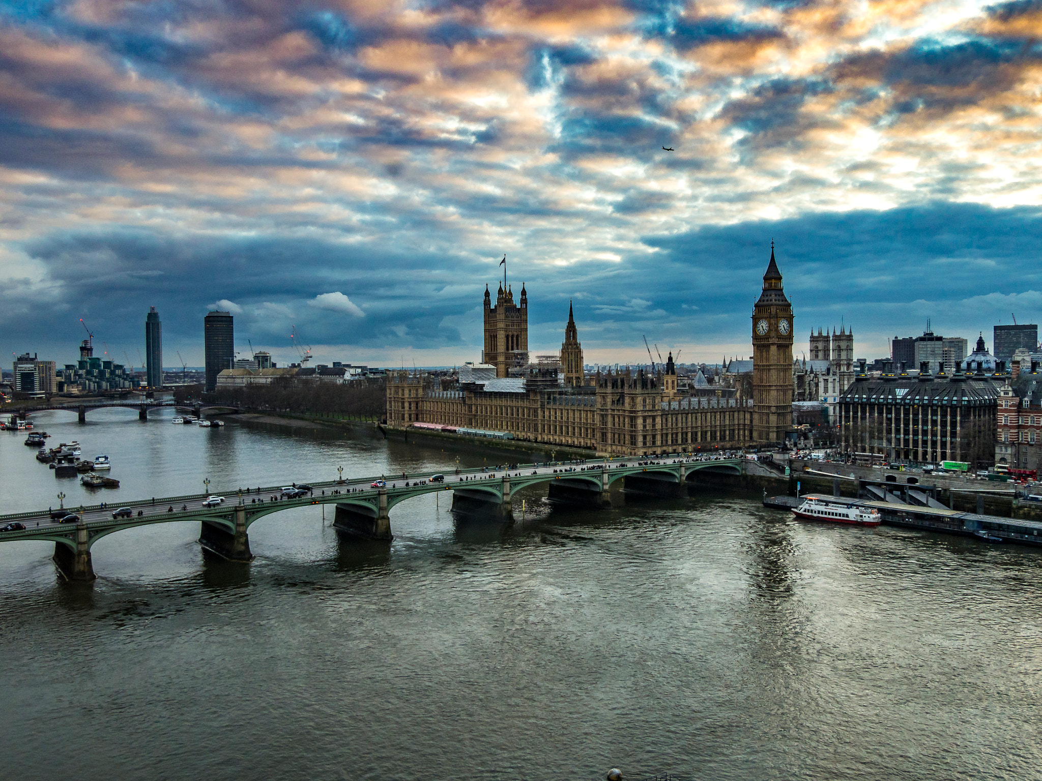 Olympus OM-D E-M10 sample photo. London eye view photography