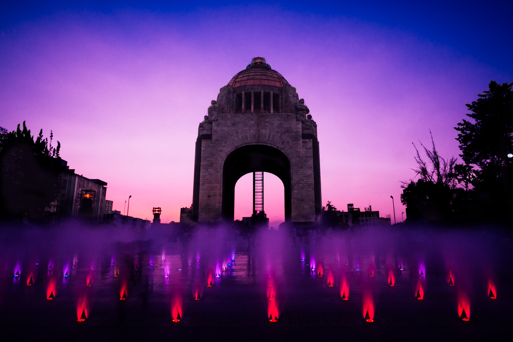 Sony a99 II + Sony 20mm F2.8 sample photo. Sunset at the "monumento a la revolución" photography