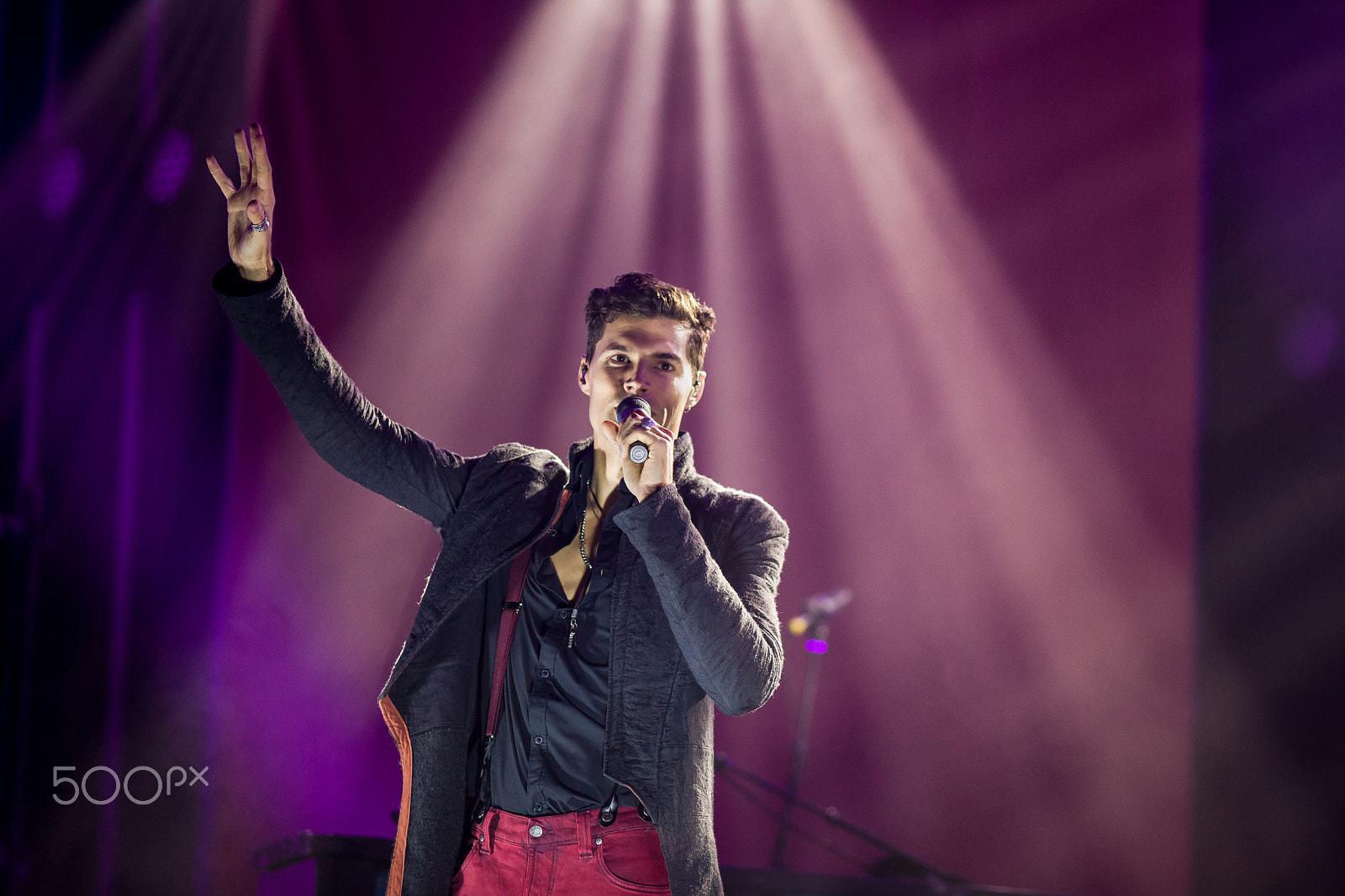 Canon EF 200mm f/2.8L sample photo. Joel sings photography
