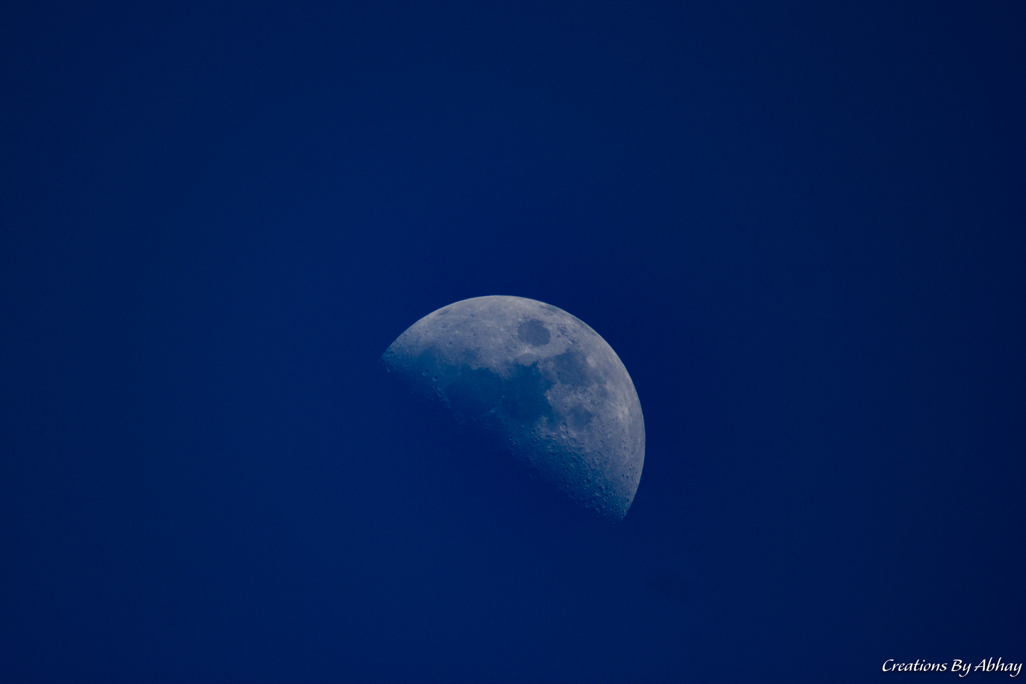 Canon EOS 60D + Sigma 150-600mm F5-6.3 DG OS HSM | C sample photo. Blue moon photography