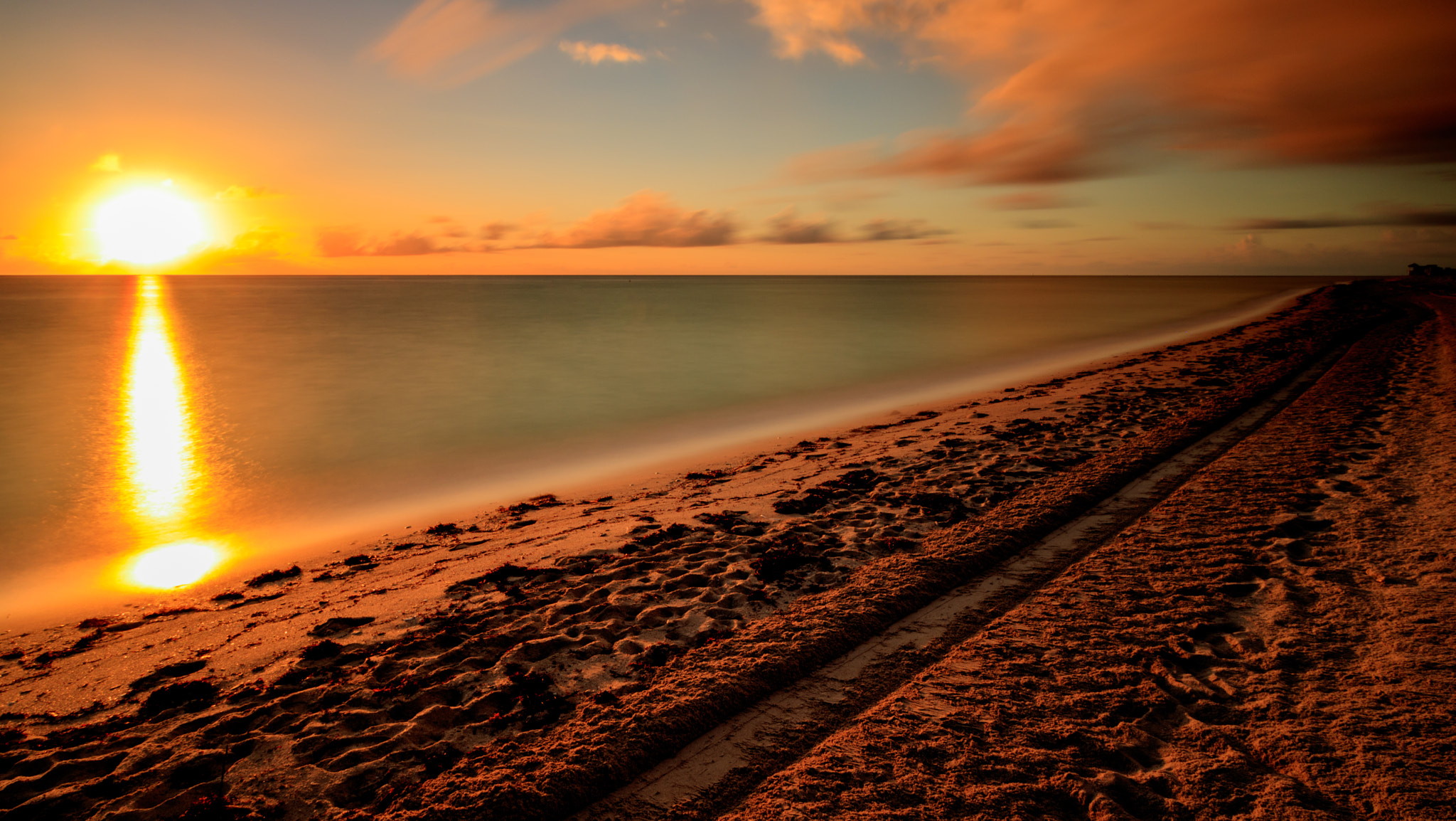 Canon EF-S 10-18mm F4.5–5.6 IS STM sample photo. Miami sunrise 3/3 photography