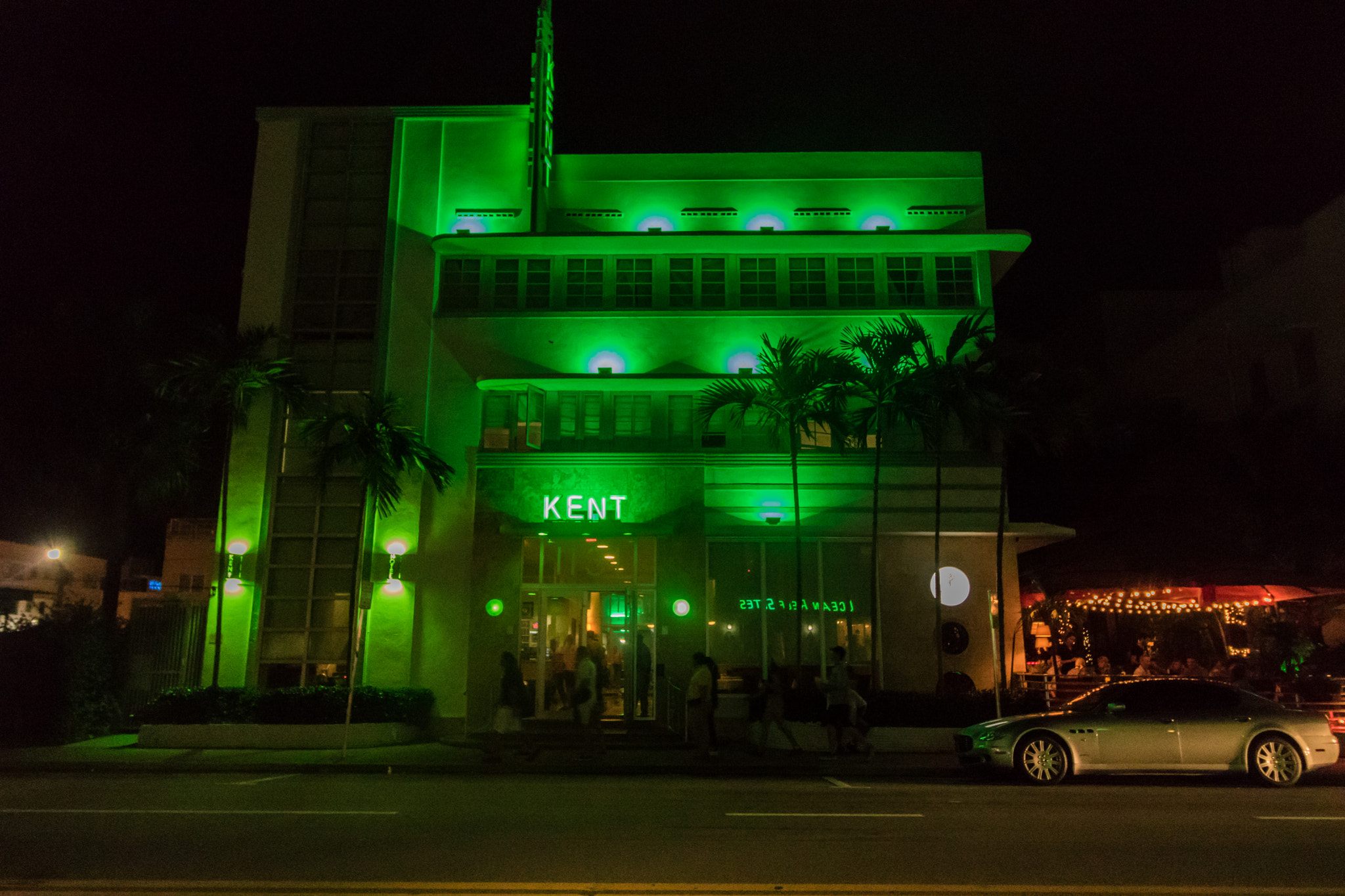Canon EF-S 10-18mm F4.5–5.6 IS STM sample photo. Art deco night 2/2 photography