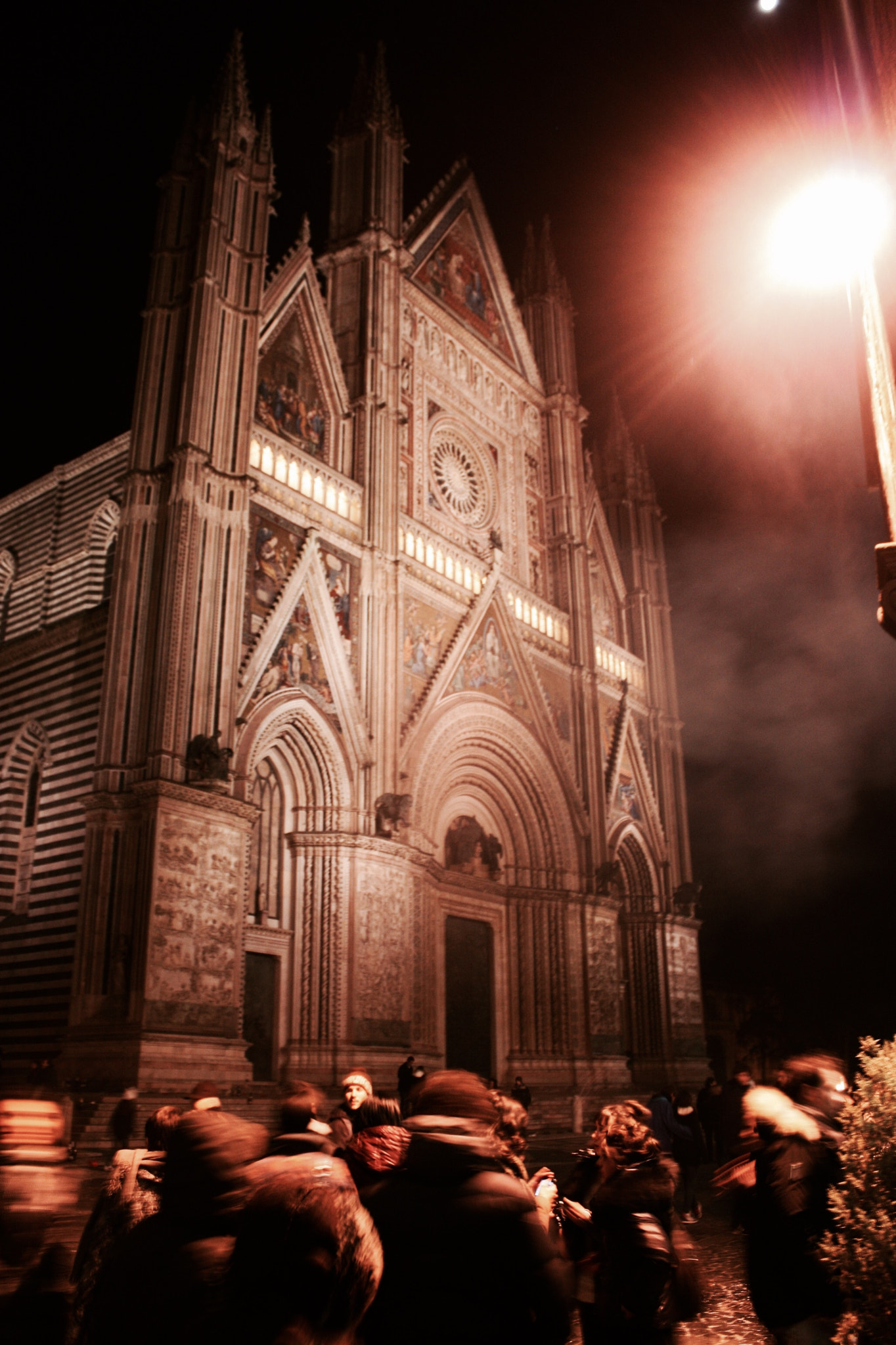 Canon EF-S 18-55mm F3.5-5.6 IS sample photo. Orvieto photography