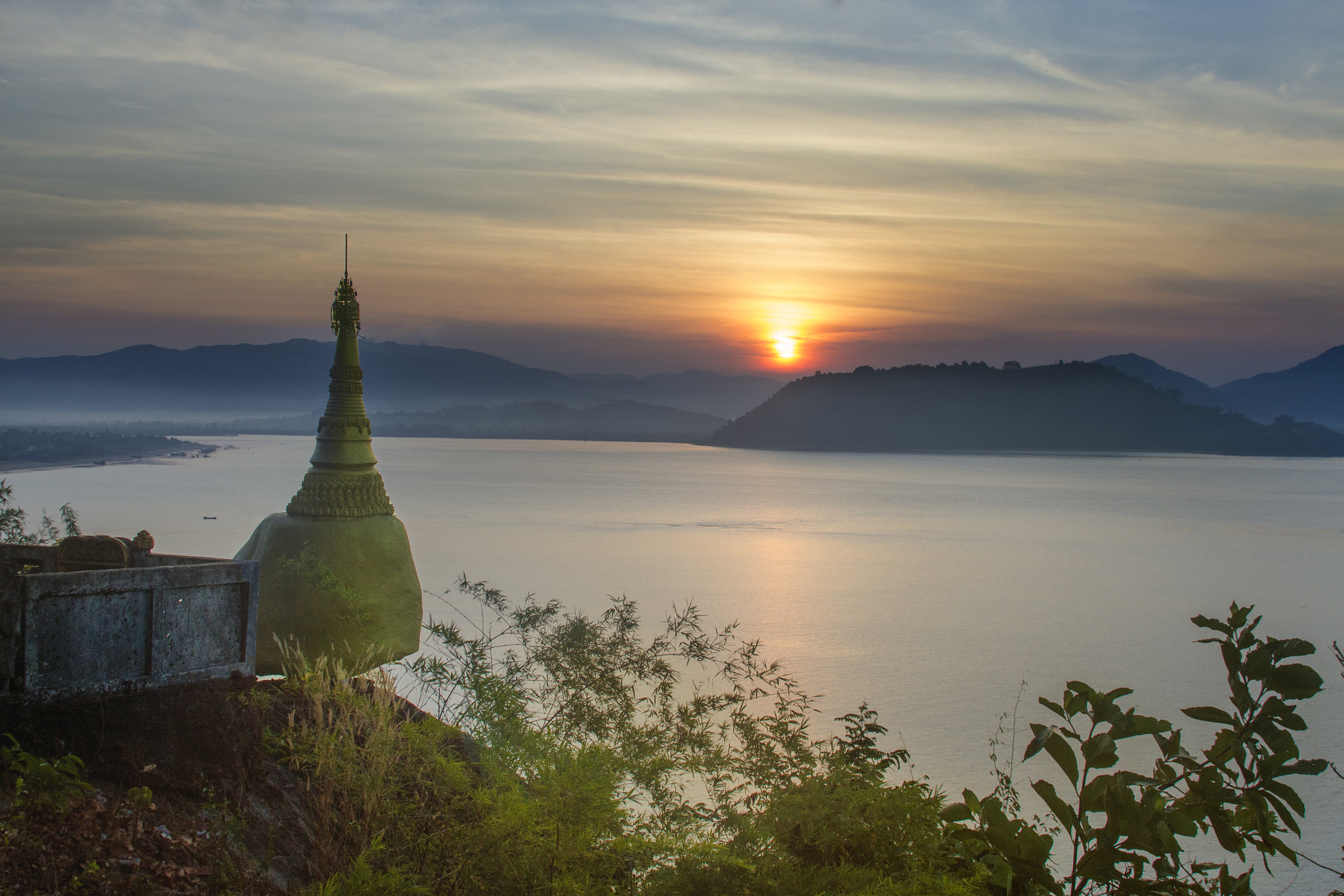 Canon EOS 700D (EOS Rebel T5i / EOS Kiss X7i) sample photo. A pagoda photography