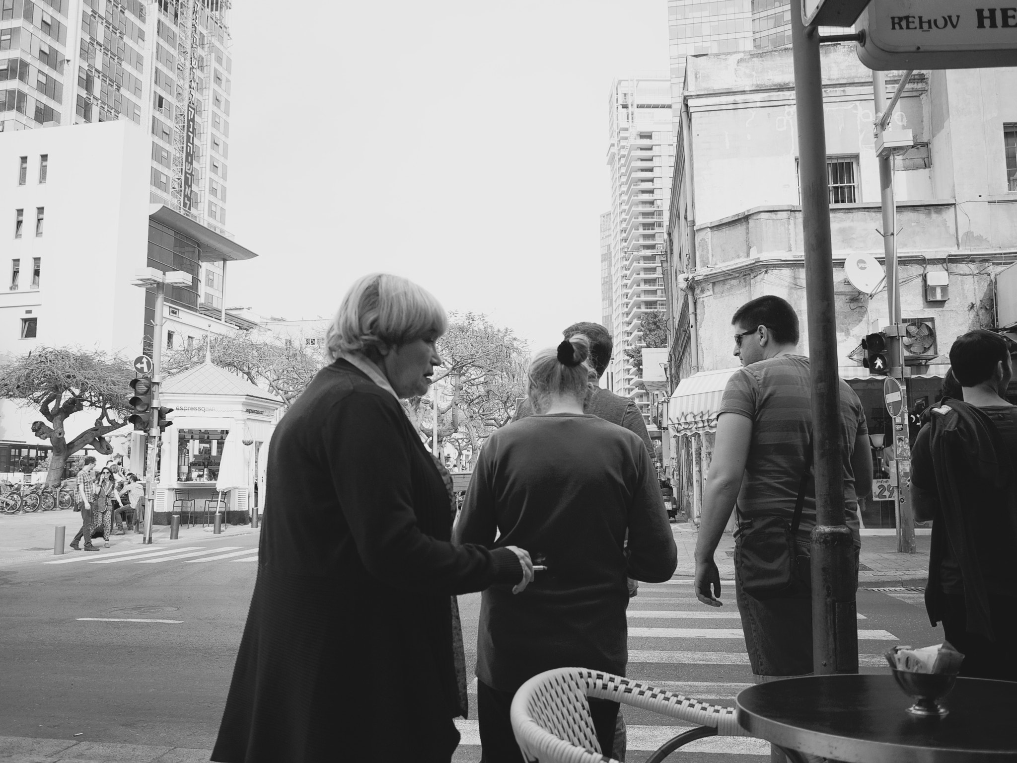 Panasonic Lumix DMC-GF3 + Panasonic Lumix G 14mm F2.5 ASPH sample photo. Someone.. photography