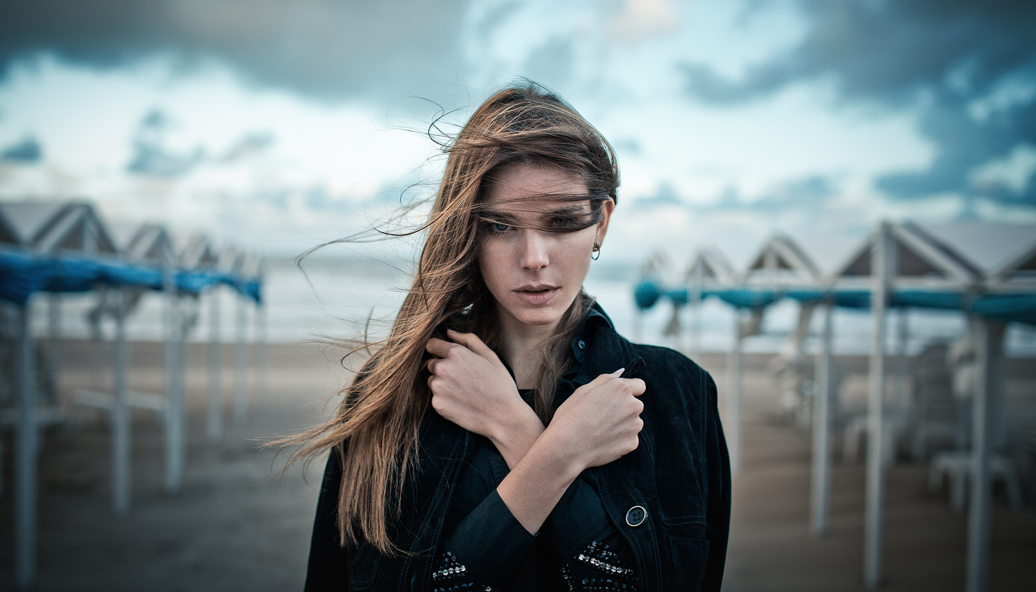 Canon EOS-1D C sample photo. Her cold embrace photography