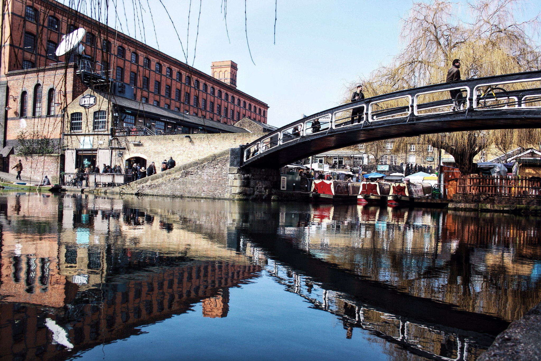 Canon EF-S 18-55mm F3.5-5.6 sample photo. London, camden town. photography