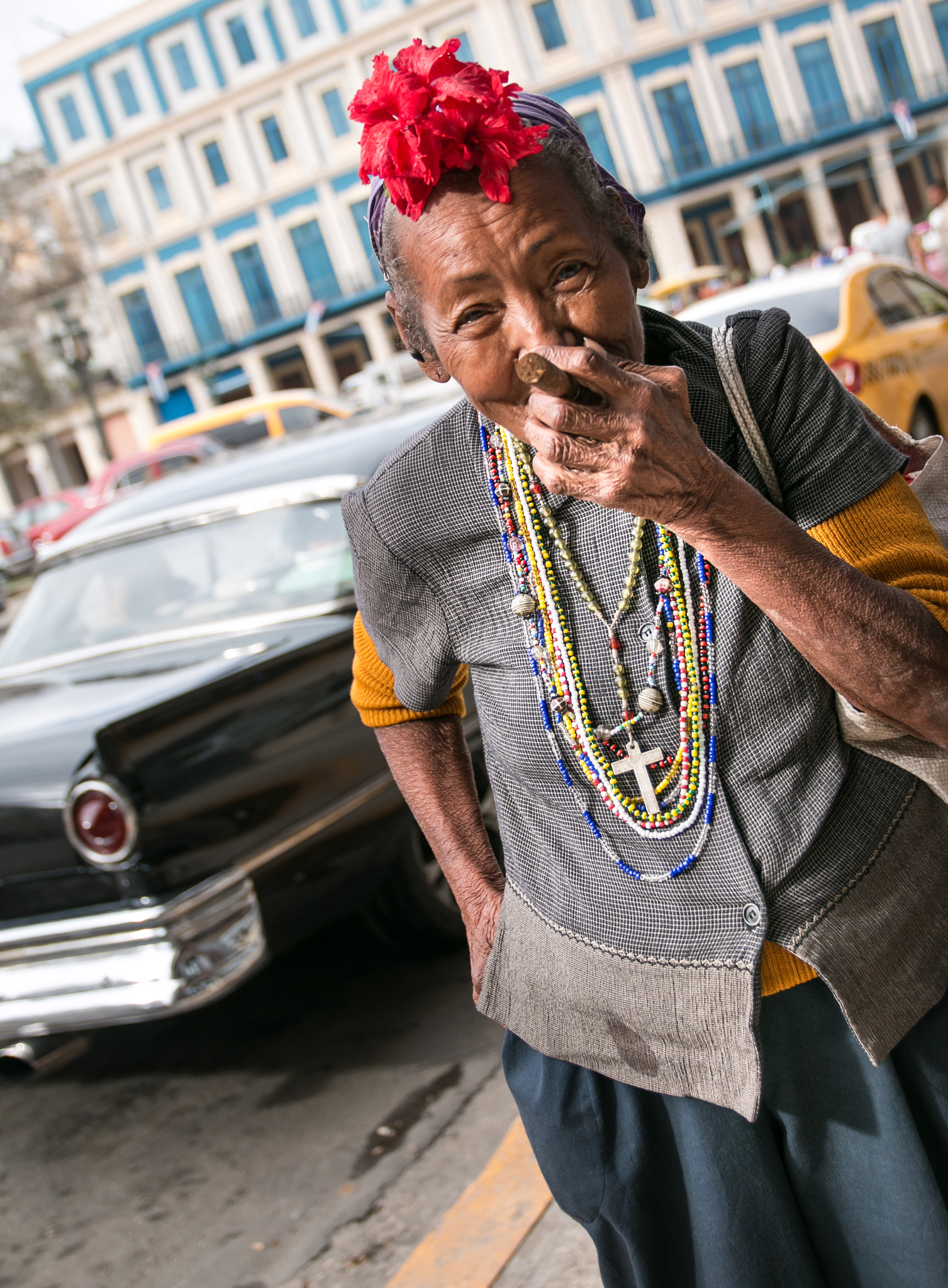 Canon EOS 70D + Canon EF 500mm F4L IS USM sample photo. Old woman of havana photography
