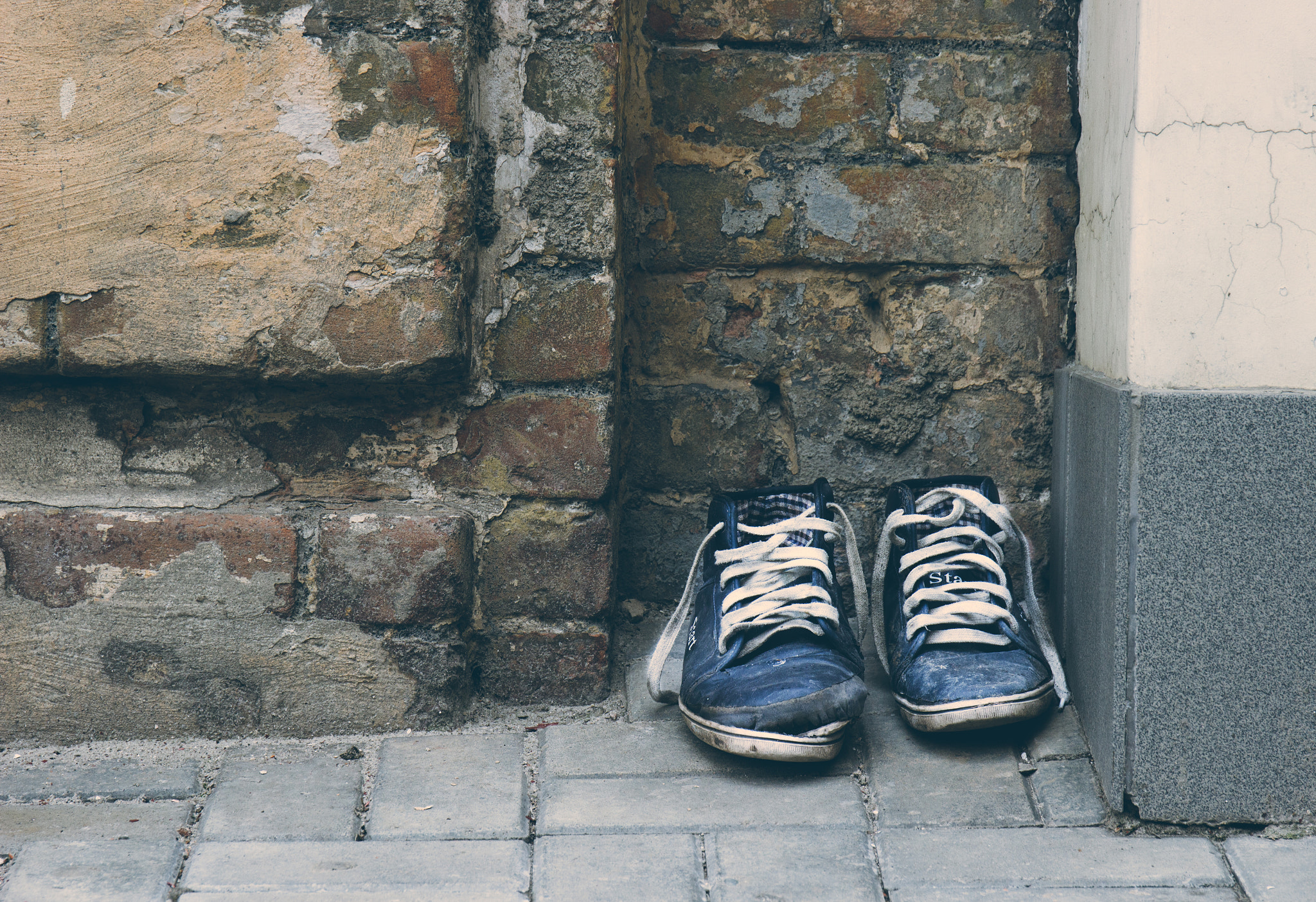 Canon EF 24-70mm F4L IS USM sample photo. Shoes-2681 photography
