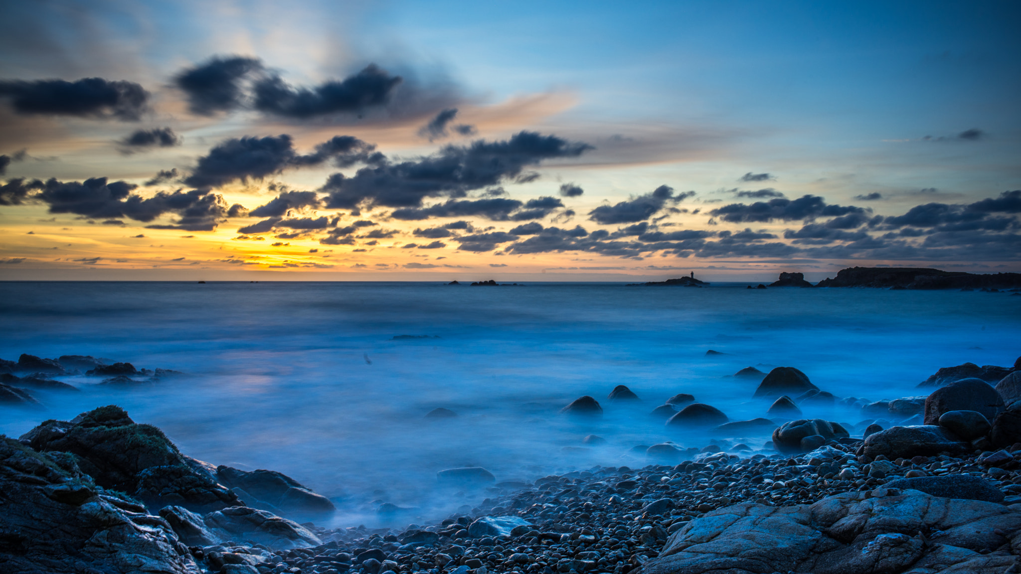 Nikon D800 + AF-S Nikkor 35mm f/1.8G sample photo. Ouessant #11 photography