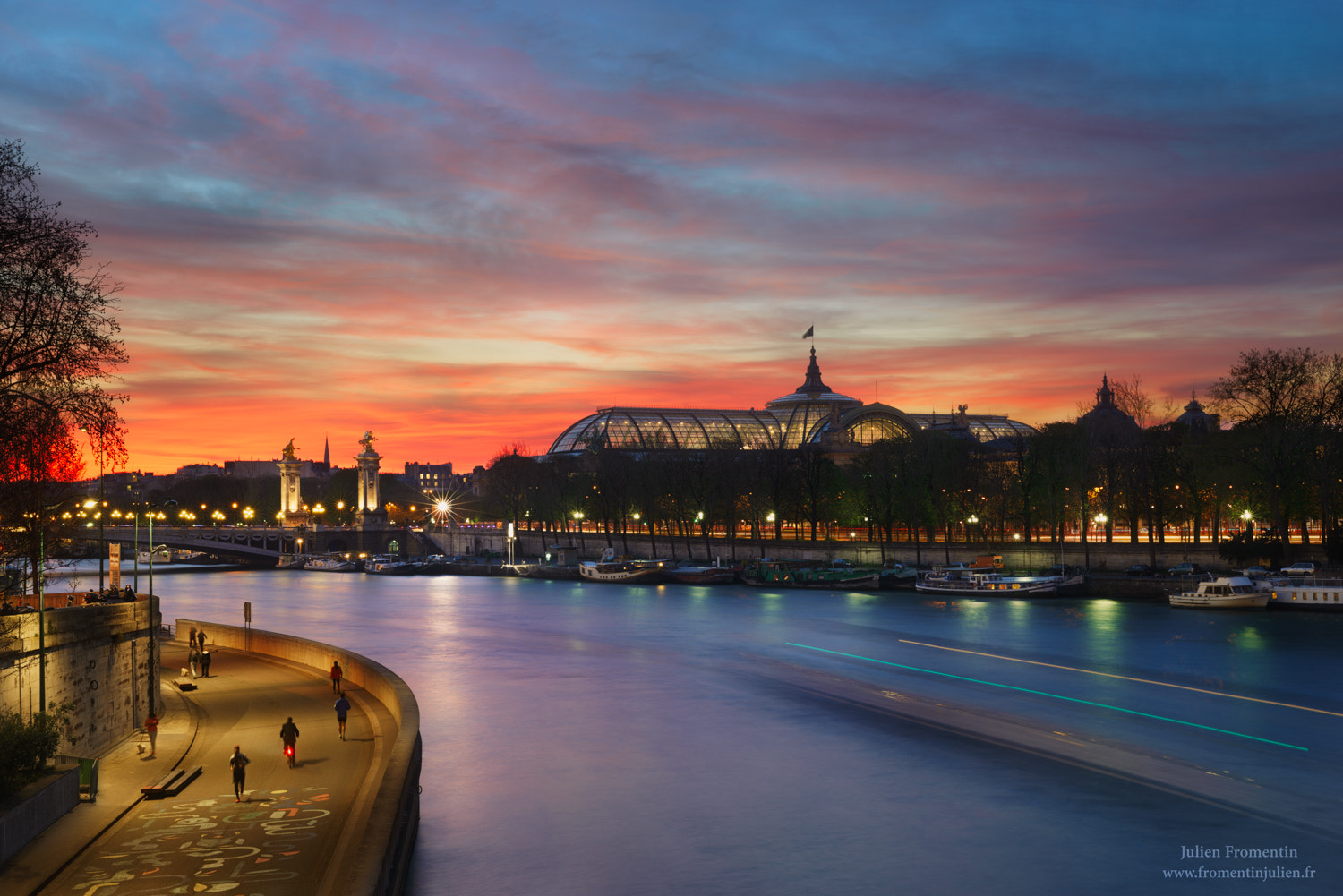 24-70mm F2.8 G SSM II sample photo. Grand palais & pont alexandre iii, paris photography