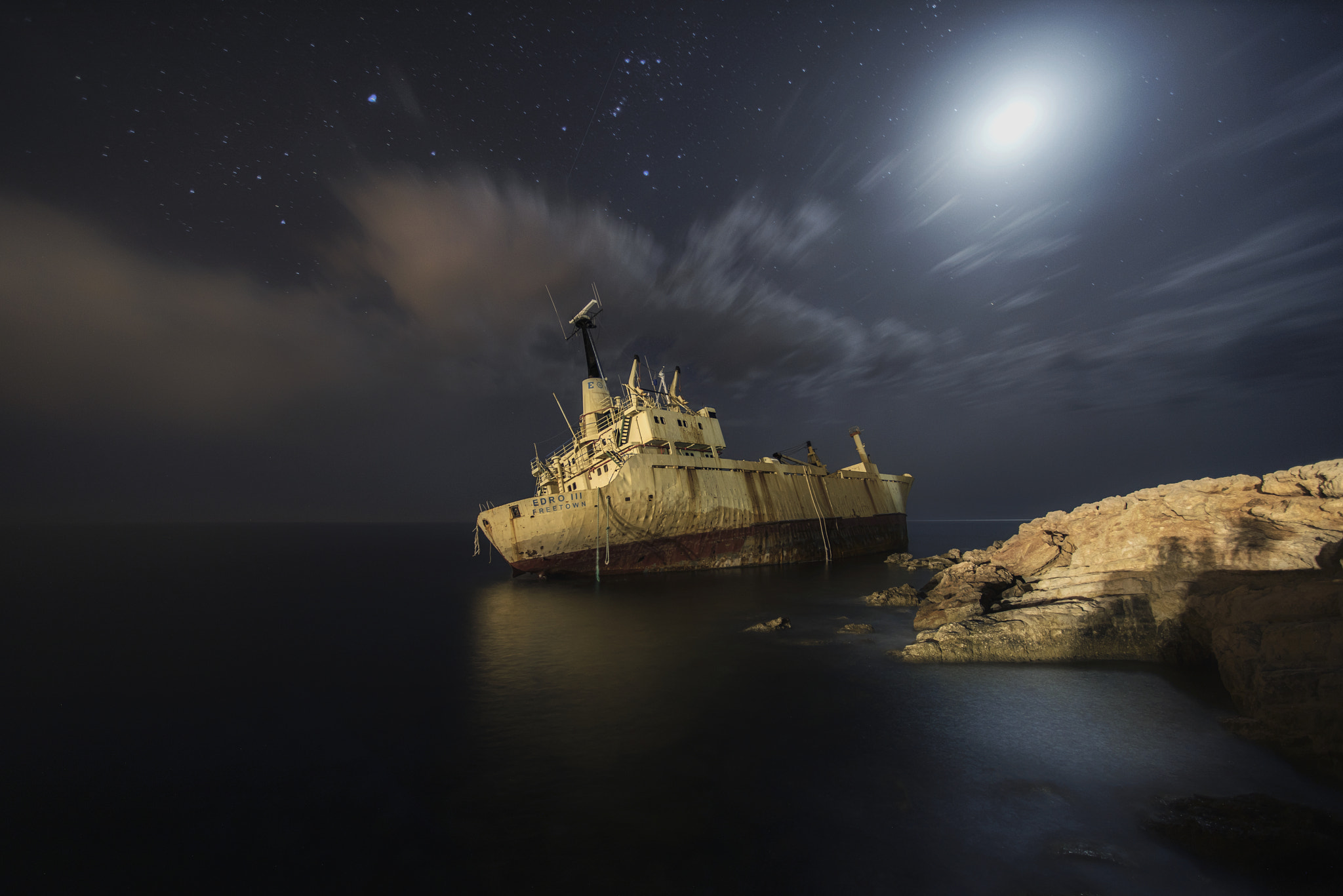 Nikon D810 + Nikon AF Nikkor 14mm F2.8D ED sample photo. Shipwreck photography