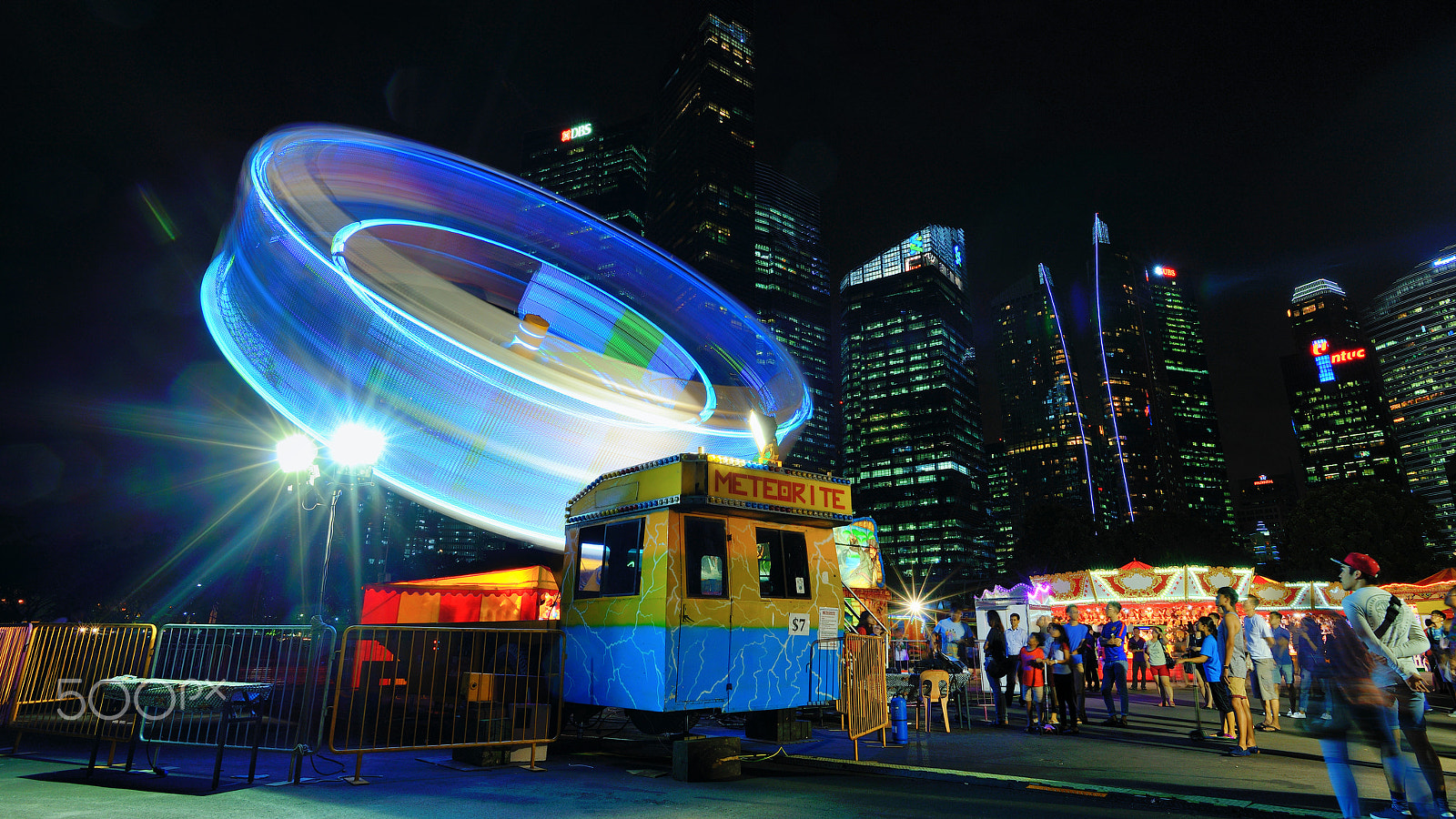 Nikon D800E + Nikon AF-S Nikkor 20mm F1.8G ED sample photo. Meteorite ride photography