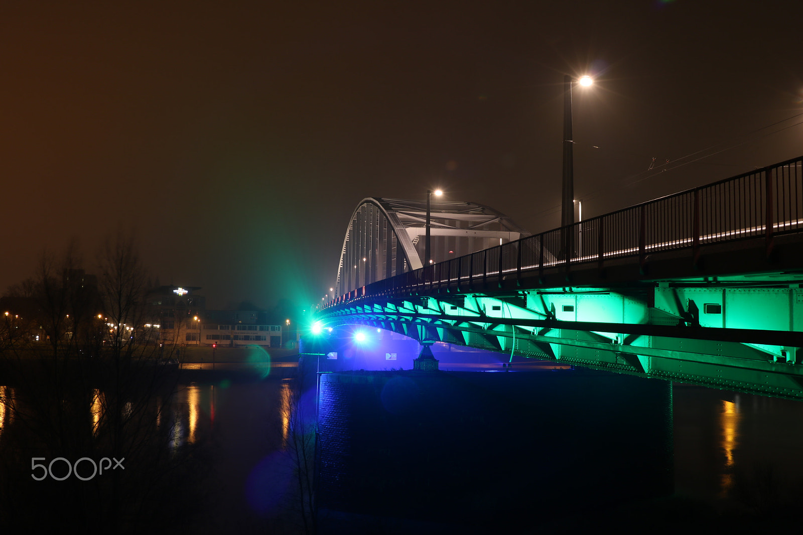 Canon EF-S 18-135mm F3.5-5.6 IS STM sample photo. John frostbridge by night photography