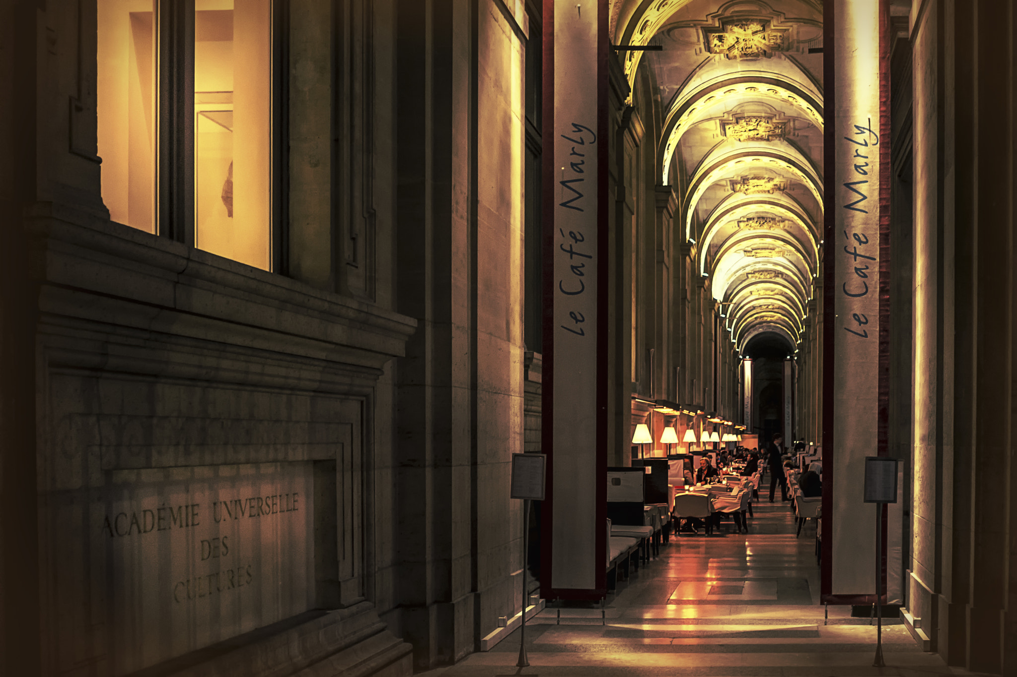 Sony SLT-A77 + Minolta AF 24mm F2.8 sample photo. Paris louvre photography