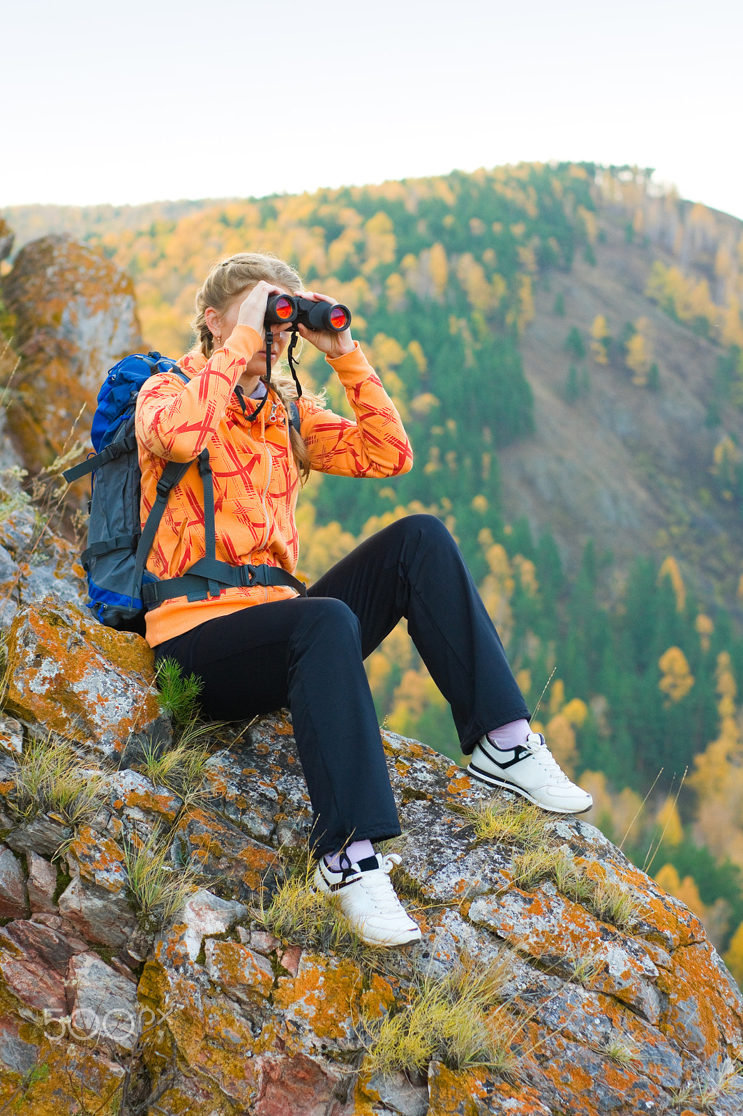 Sony Alpha DSLR-A550 + Sony 50mm F1.4 sample photo. Beautiful young woman on mountain top photography