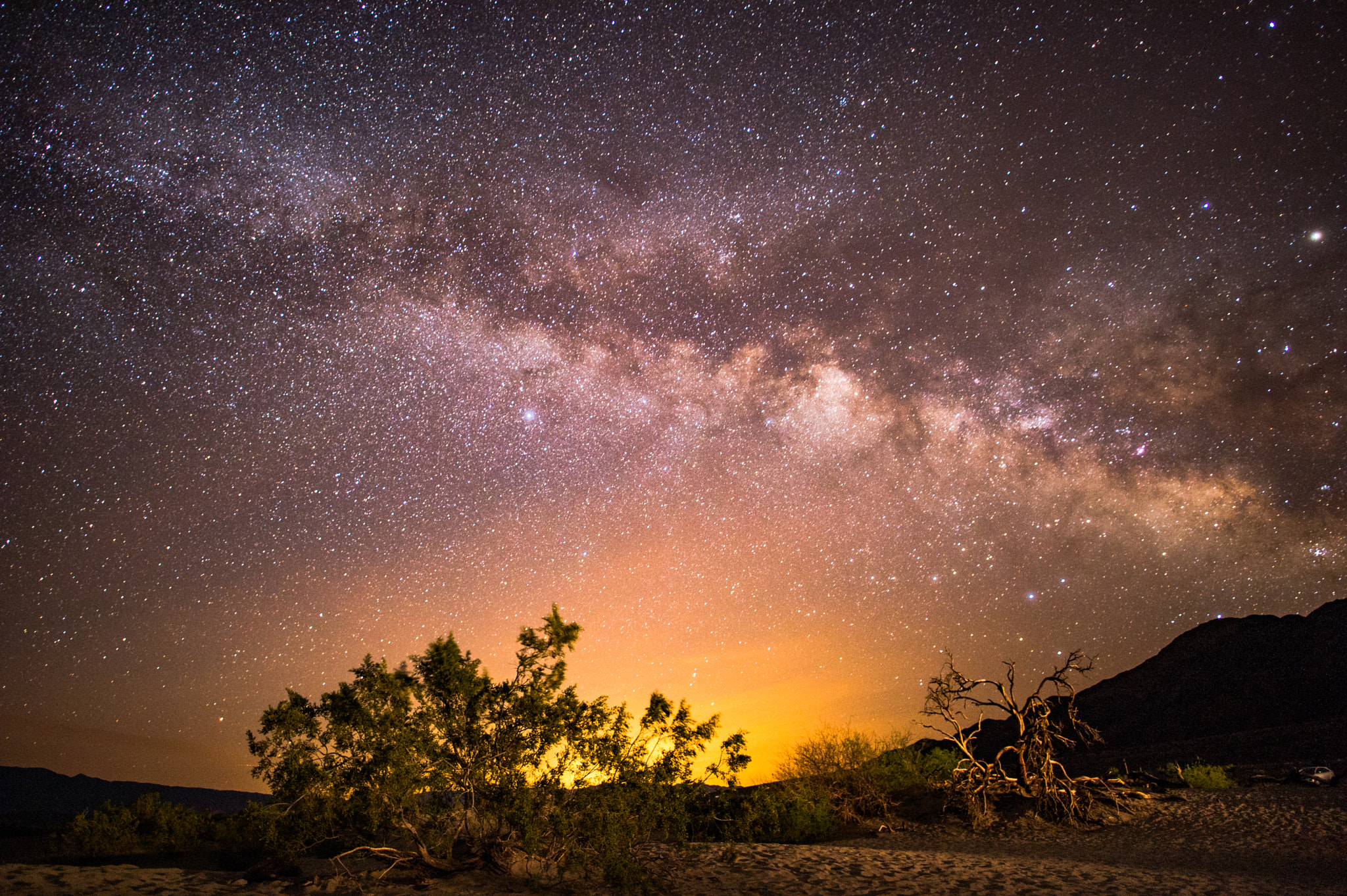 Nikon Df + Nikon AF-S Nikkor 20mm F1.8G ED sample photo. Death valley at night photography