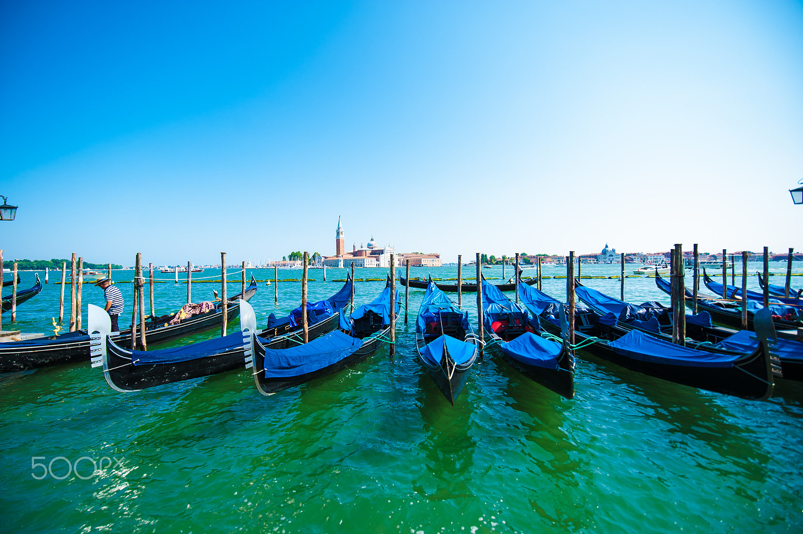 Tamron SP 15-30mm F2.8 Di VC USD sample photo. Gondola photography