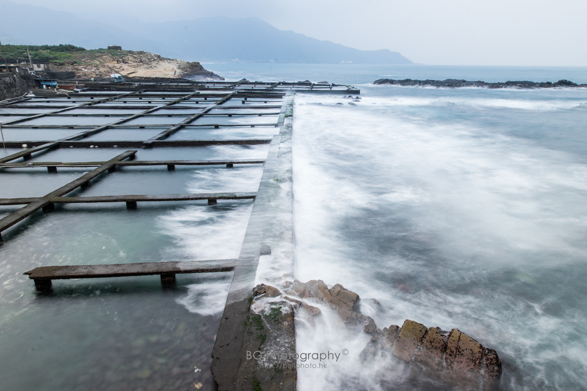 Sony a7 + Canon EF 85mm F1.2L II USM sample photo. Waves. photography