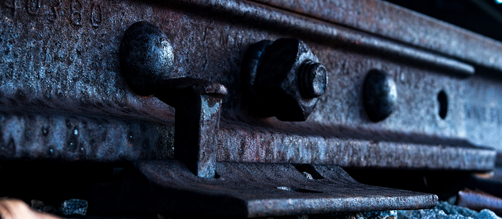 Samsung NX2000 sample photo. Rusted rail photography