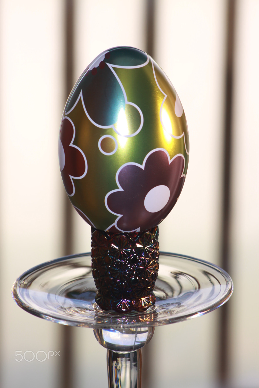 Canon EF 75-300mm f/4-5.6 USM sample photo. Faberge on glass pedestal.jpg photography